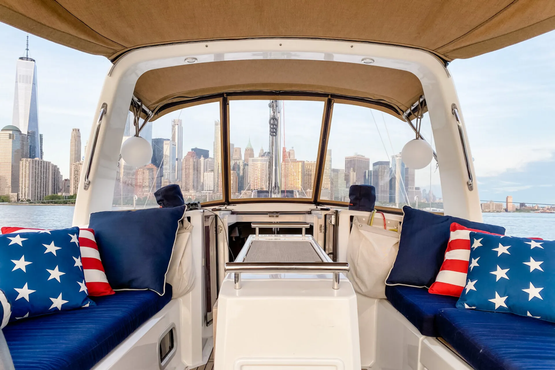 Beneteau USA Oceanis 35.1 in Jersey City, NJ — photo 6