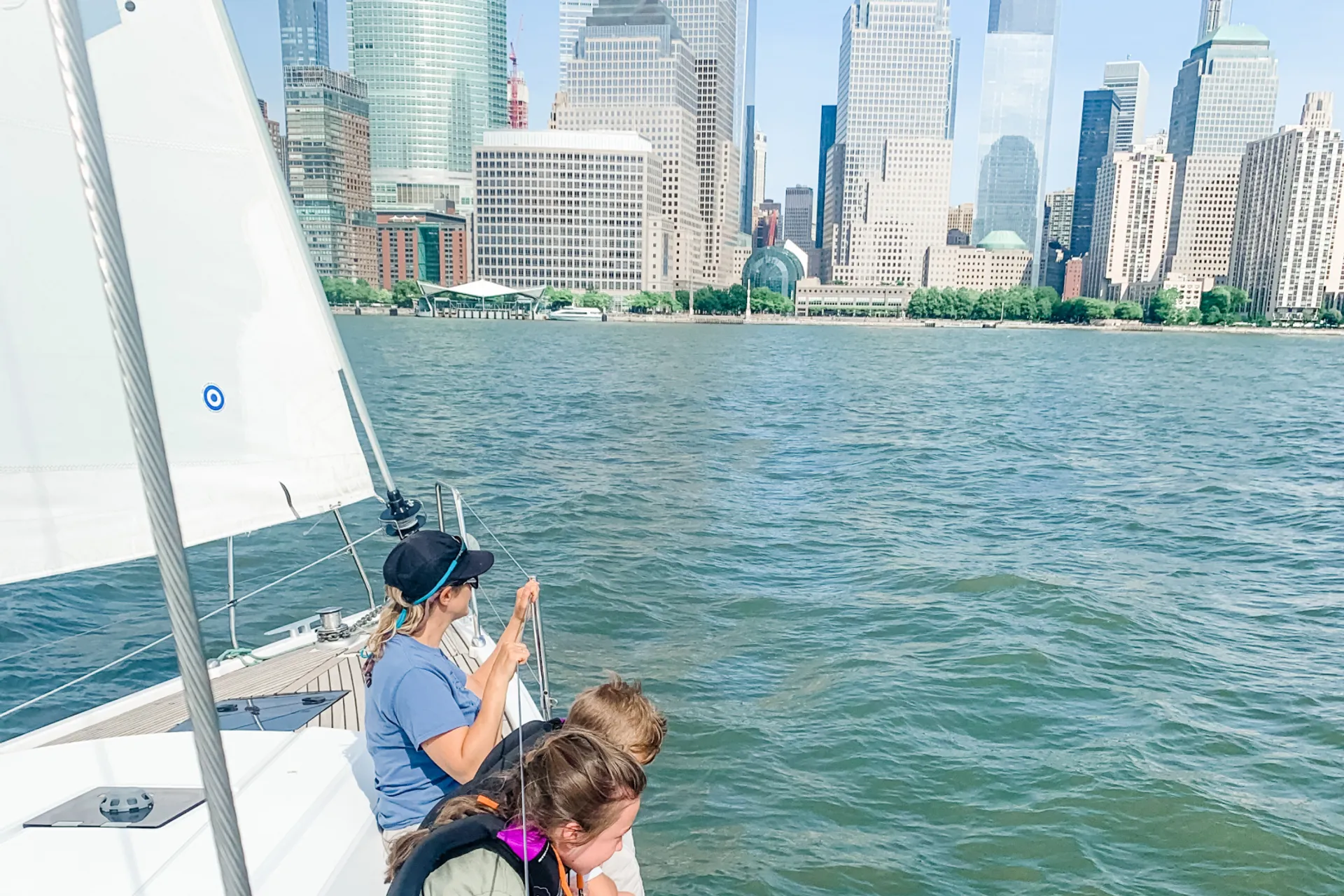 Beneteau USA Oceanis 35.1 in Jersey City, NJ — photo 4