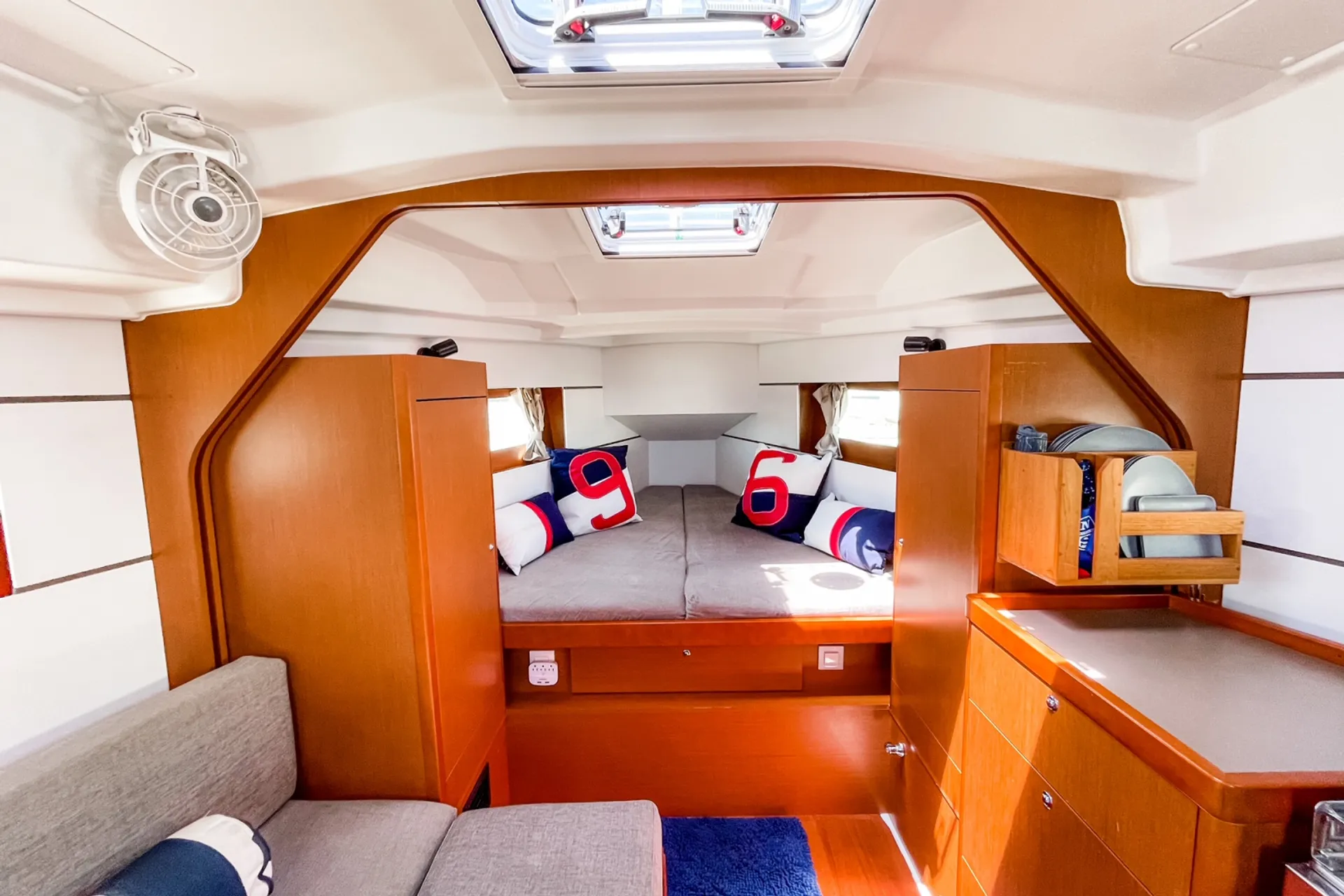 Beneteau USA Oceanis 35.1 in Jersey City, NJ — photo 8