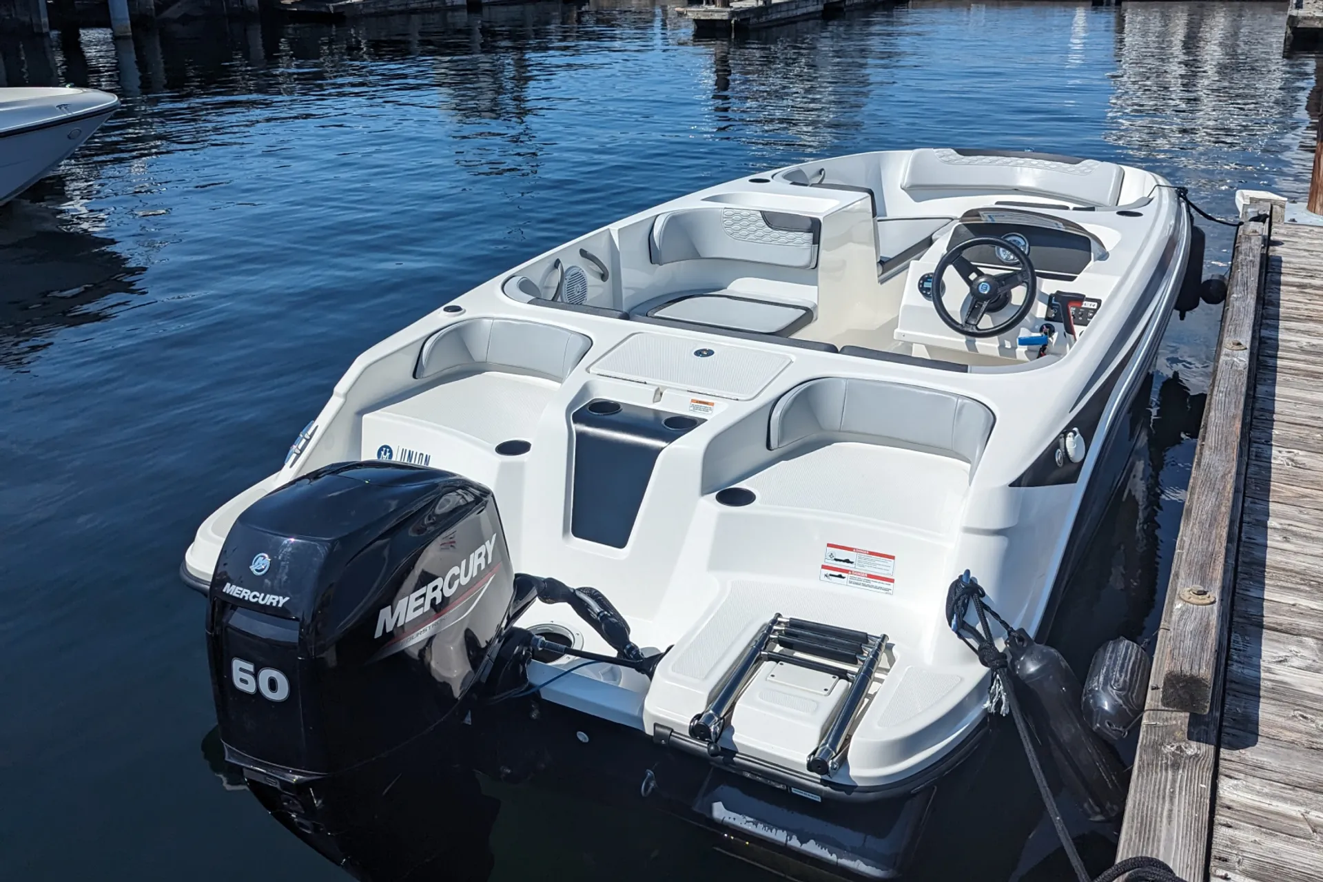 Bayliner M17 Outdoorsy Experience in Seattle, WA — photo 6