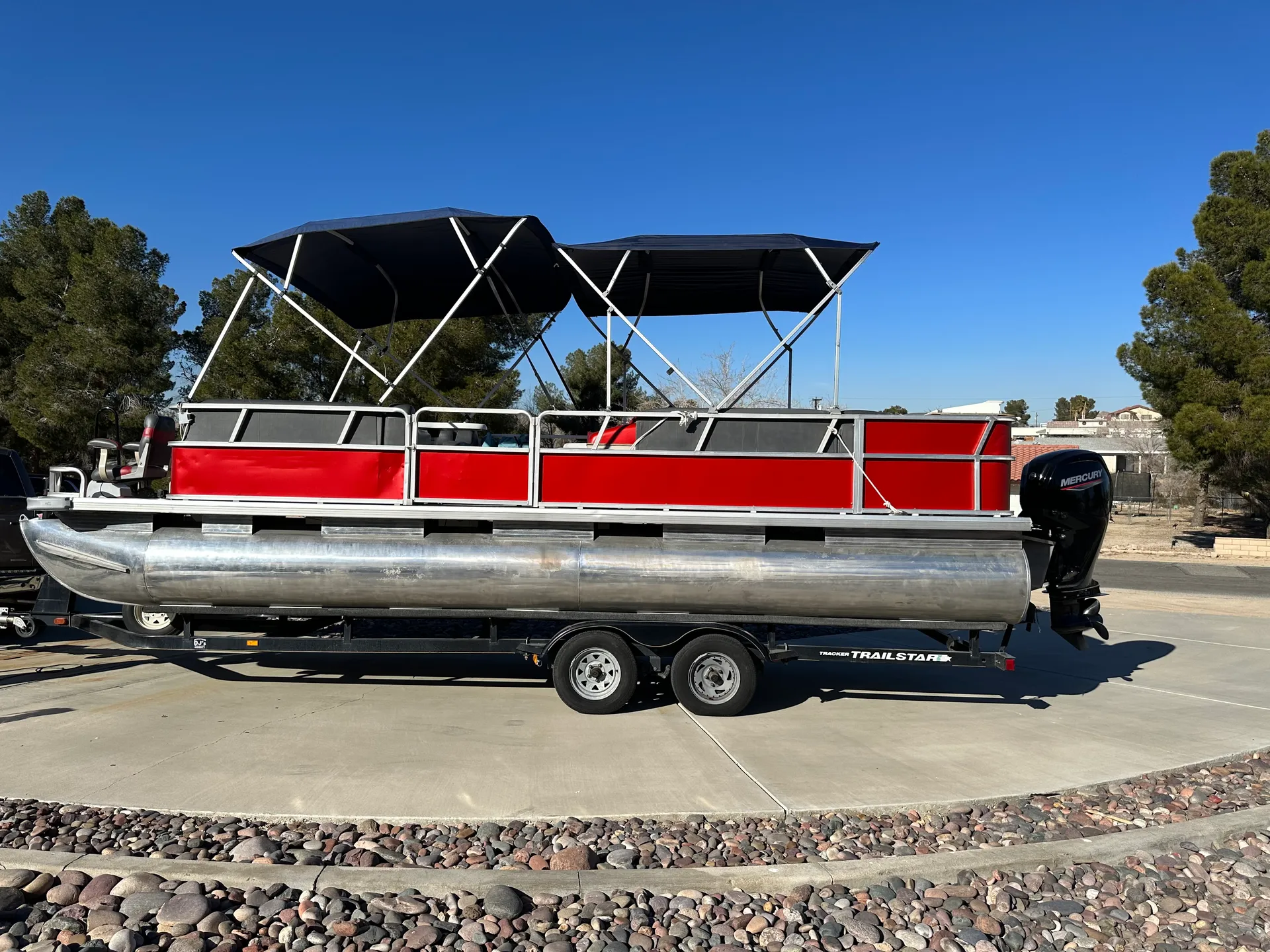 Pontoon Party Barge ( Rent 4 days get 3 free)