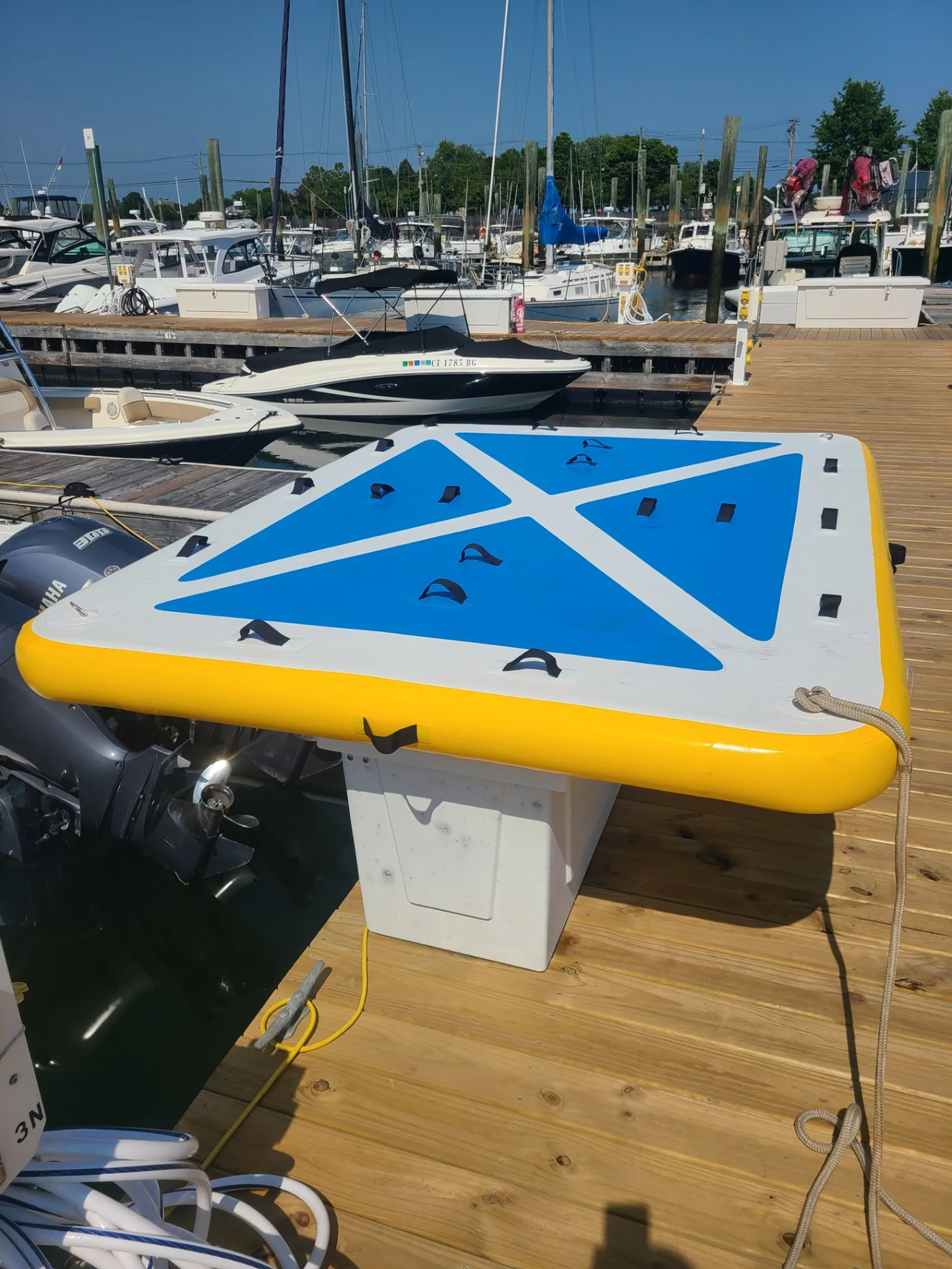 Luxury Cruising - Lets go boating in Norwalk, Rowayton, Westport!