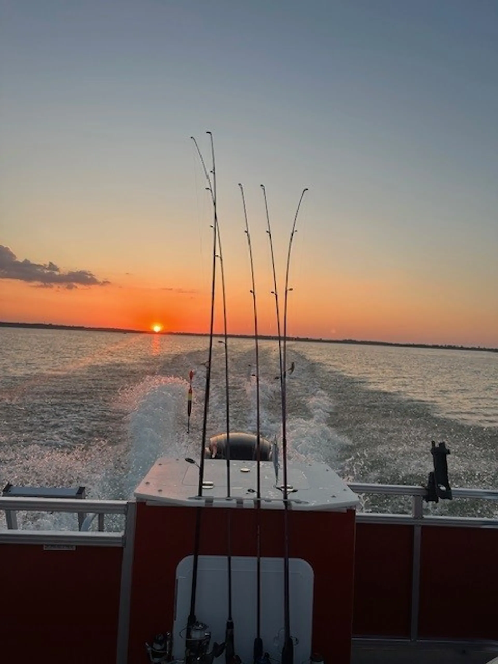 AVALON PONTOONS VENTURE CRUISE BOW FISH 2180 BF in Junction City, KS — photo 7