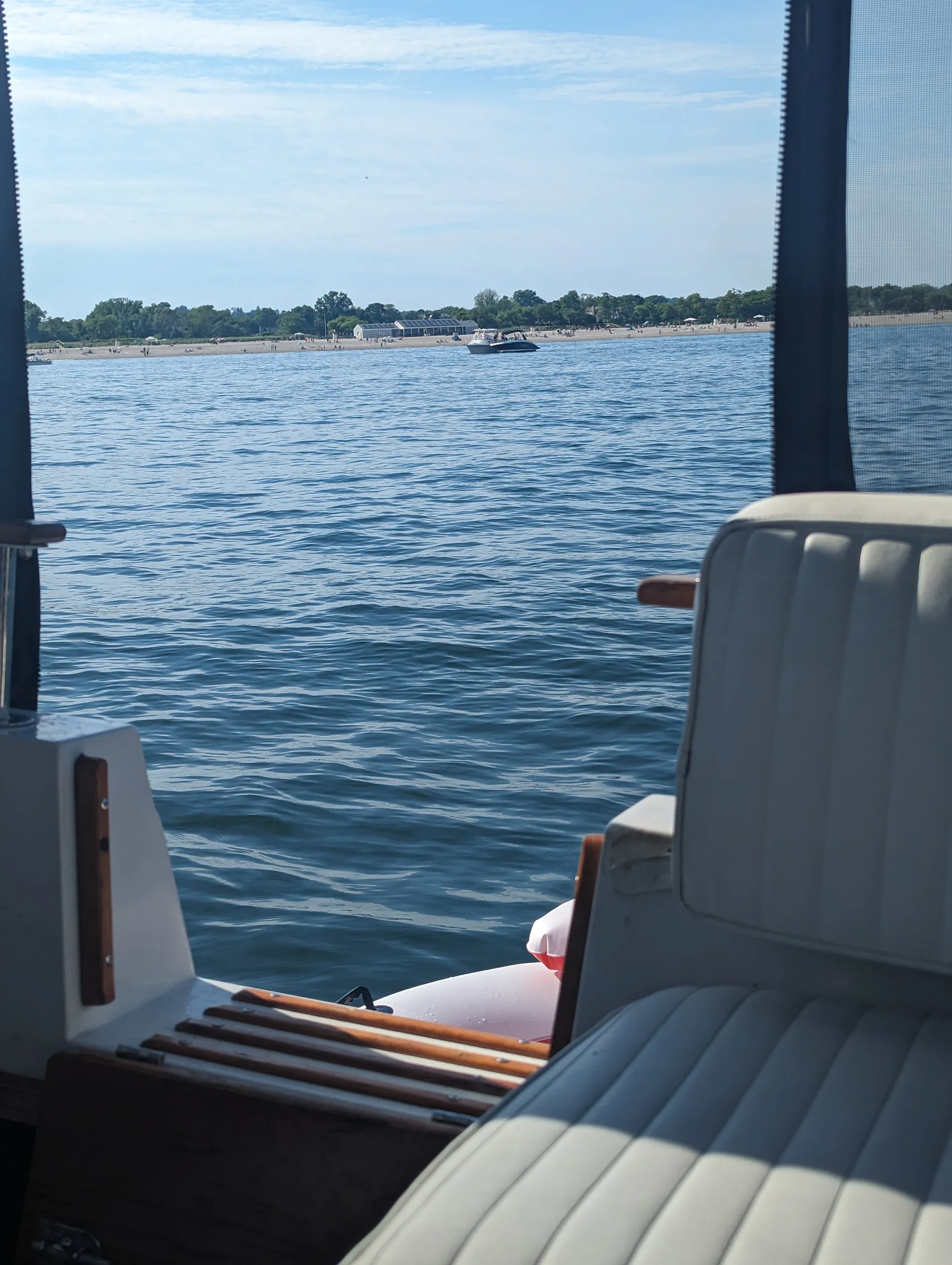 Four Winns Boats 245 Vista in Stratford, CT — photo 5