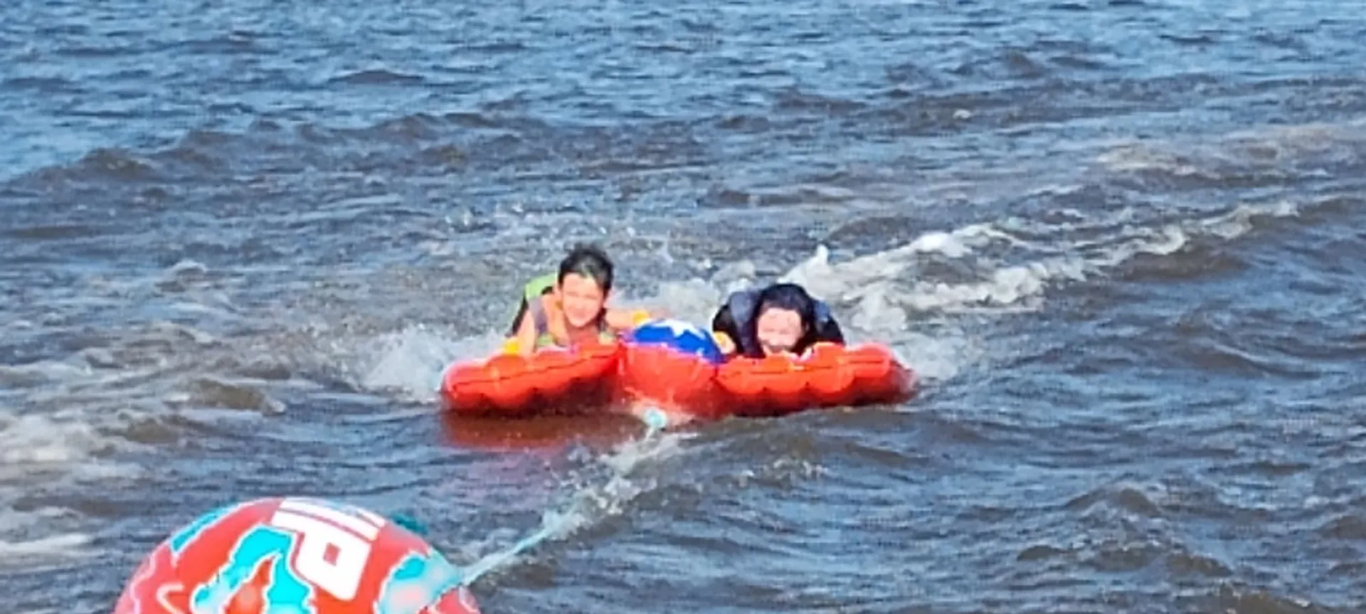 We Bring The Boat To You Anywhere On Cedar Creek Lake or Lake Athens