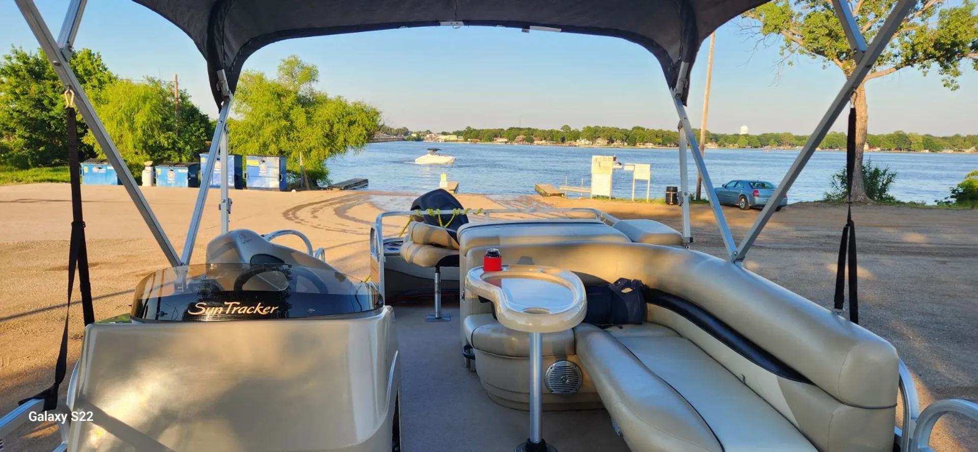 We Bring The Boat To You Anywhere On Cedar Creek Lake or Lake Athens