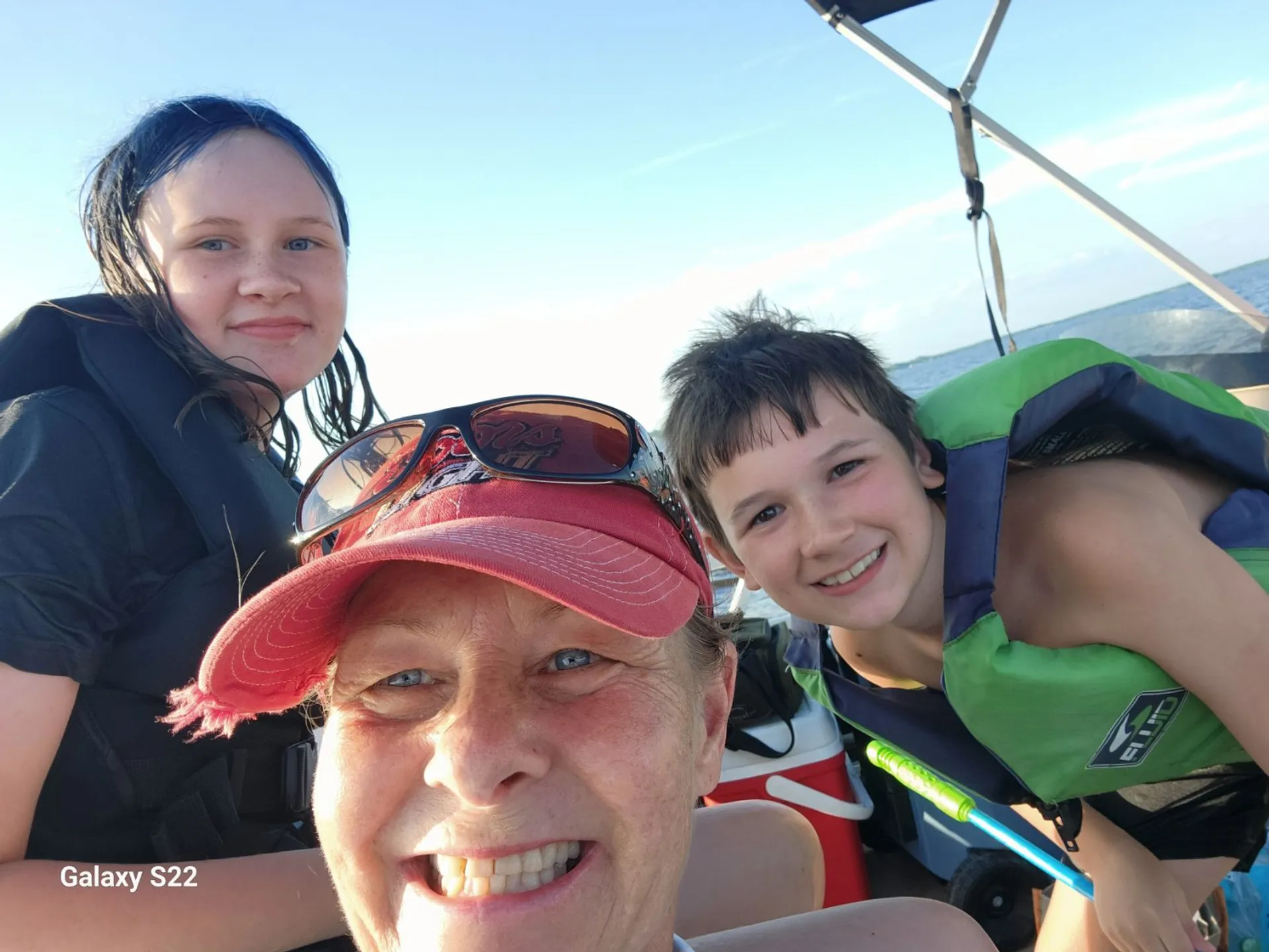 We Bring The Boat To You Anywhere On Cedar Creek Lake or Lake Athens