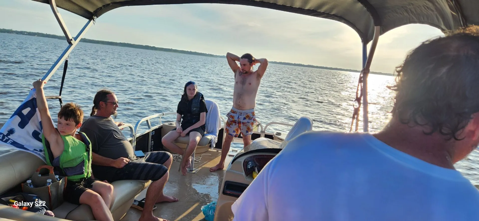 We Bring The Boat To You Anywhere On Cedar Creek Lake or Lake Athens