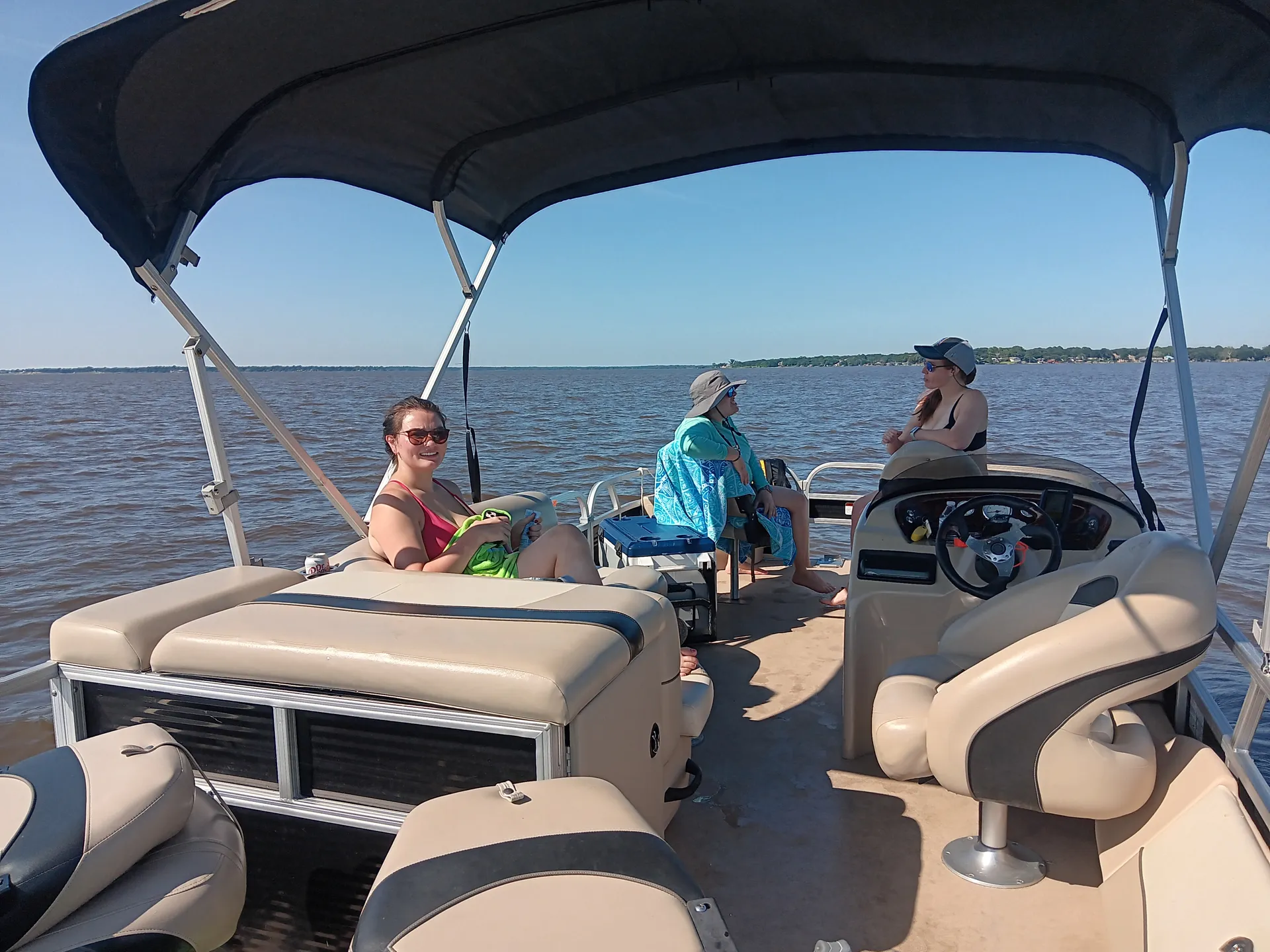 We Bring The Boat To You Anywhere On Cedar Creek Lake or Lake Athens