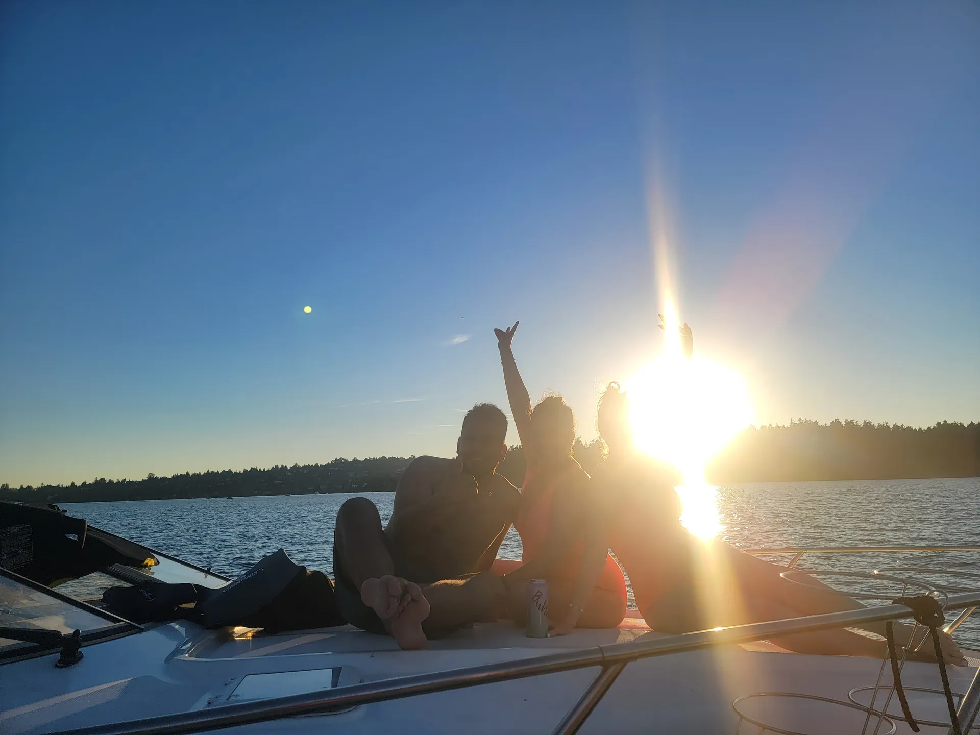 Regal Commodore 2760 in Bellevue, WA — photo 3