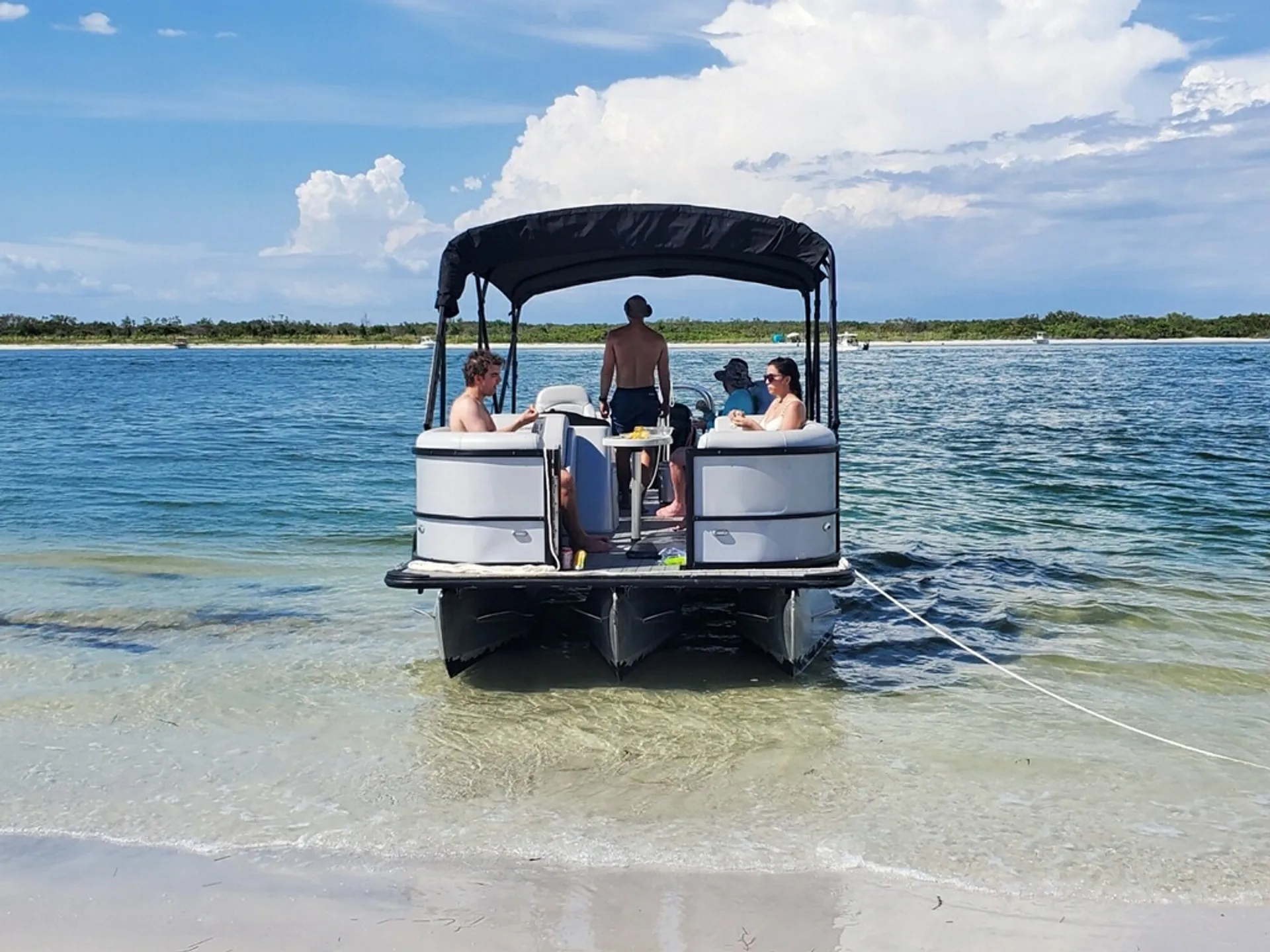 Bentley Legacy Navigator 24 Feet 250hp