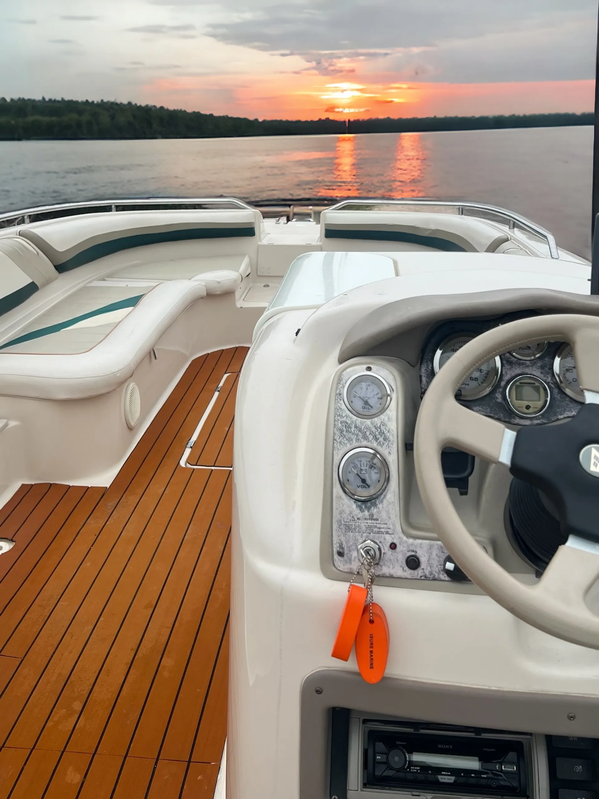 Larson Boats 233 Escape in Austin, TX — photo 9