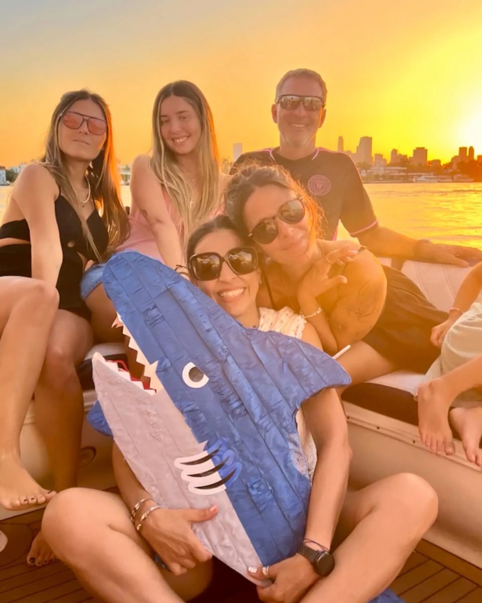 45' Sea Ray Great for Birthdays • Free Hour • Best Audio