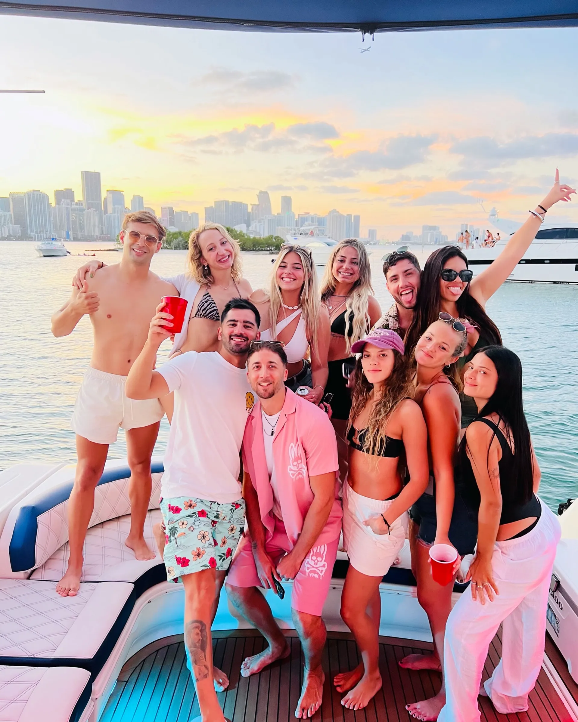 45' Sea Ray Great for Birthdays • Free Hour • Best Audio