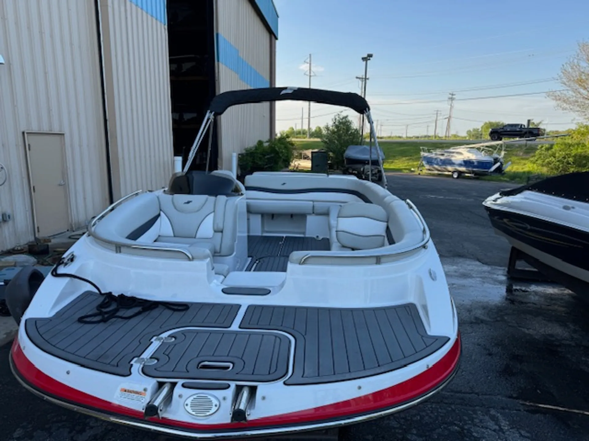 Beautiful Deck Boat with extra <br/>roomy 10 person capacity