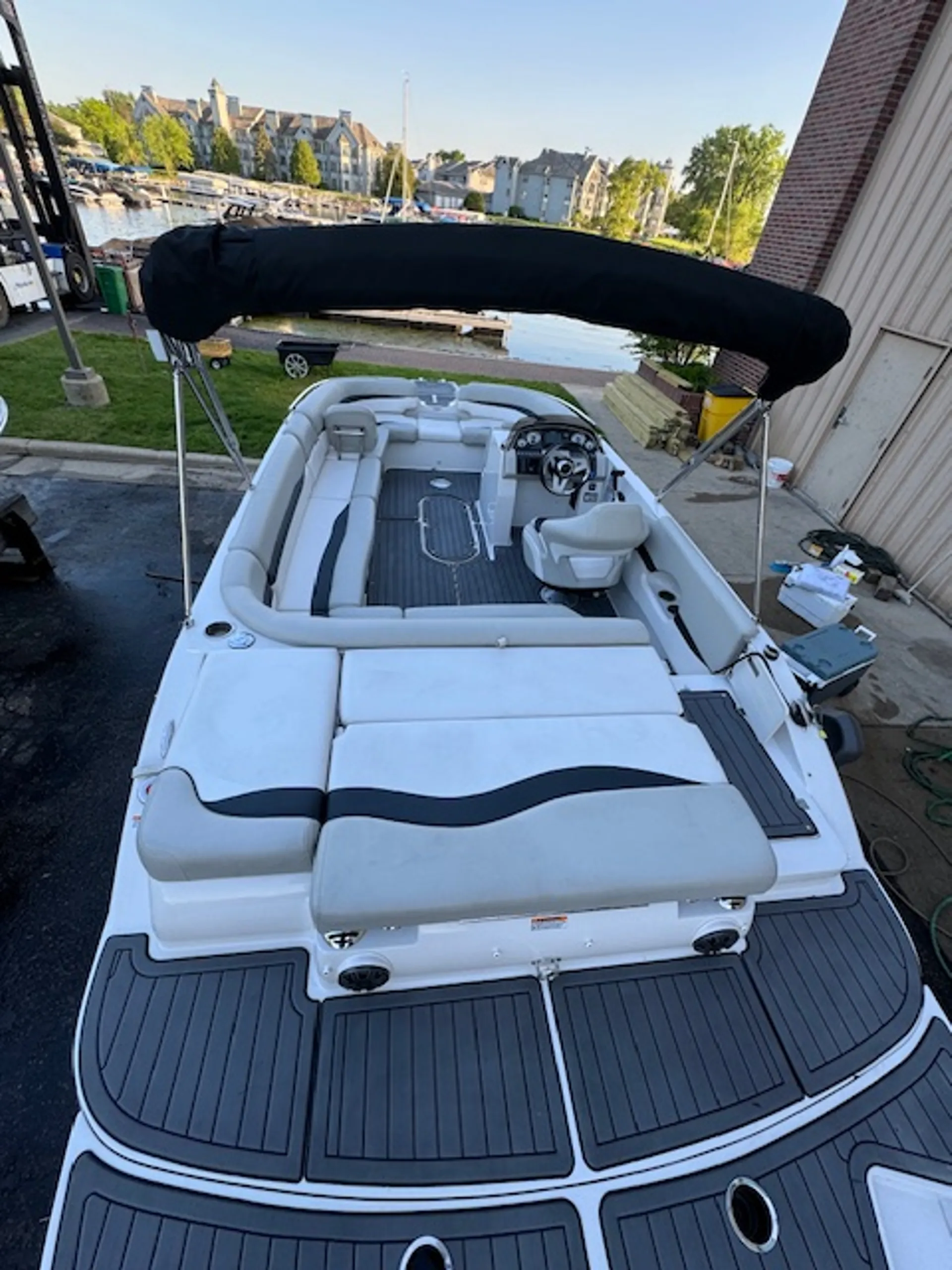 Beautiful Deck Boat with extra <br/>roomy 10 person capacity