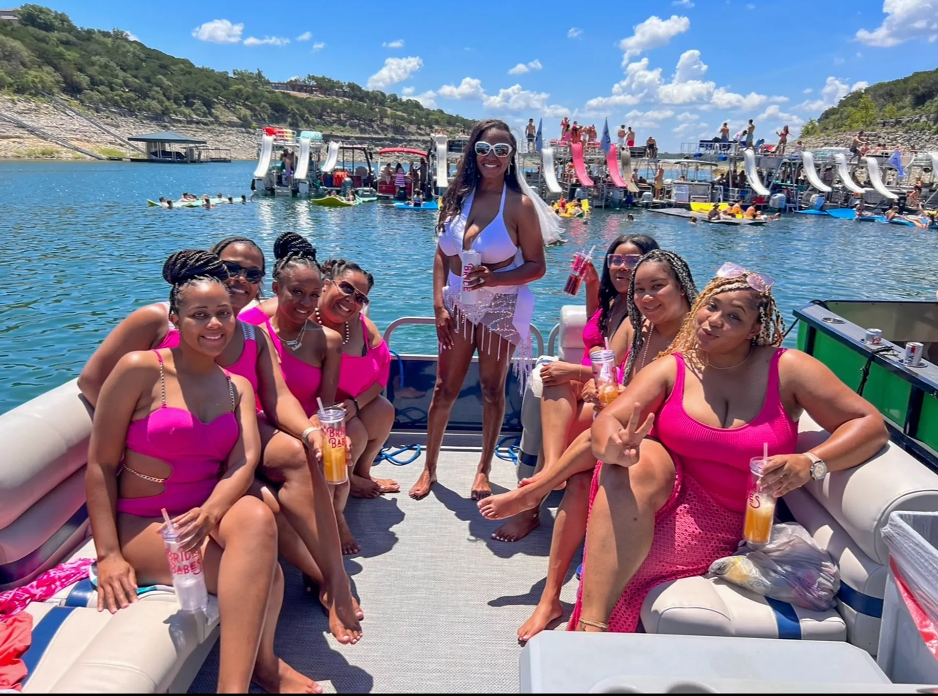 Nauti Boatworks NB26 - LAKE TRAVIS ONLY