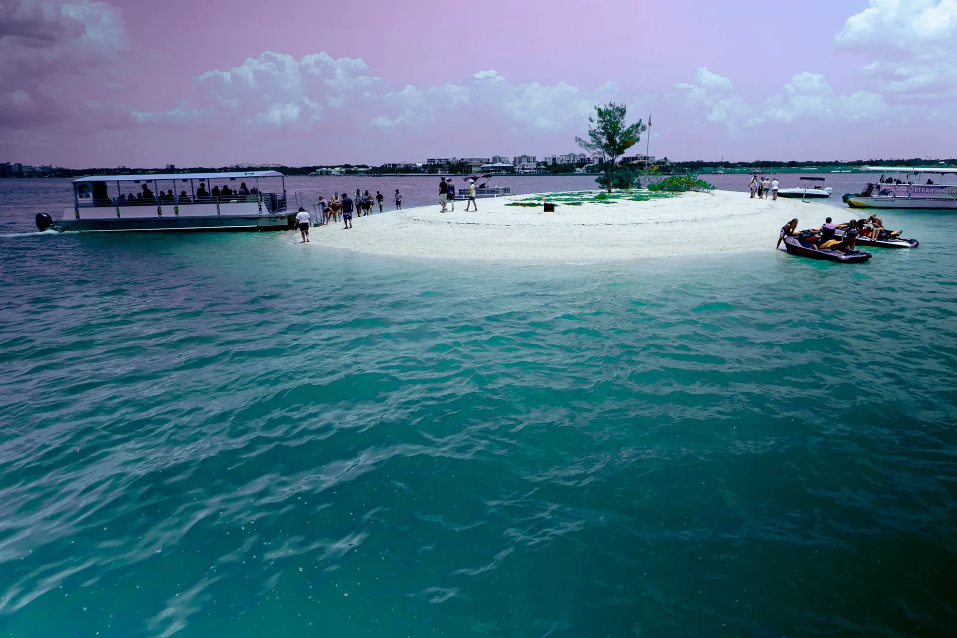 Yacht Rental Succulenta Rosé Captian Included