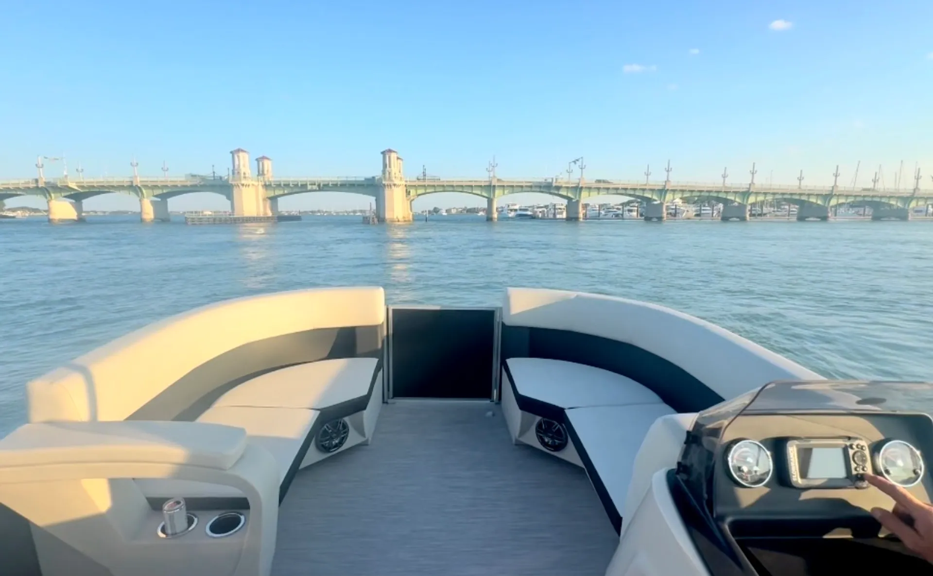 2024 Harris 'Toon w/ 150hp for Making Waves on the St. Augustine ICW!