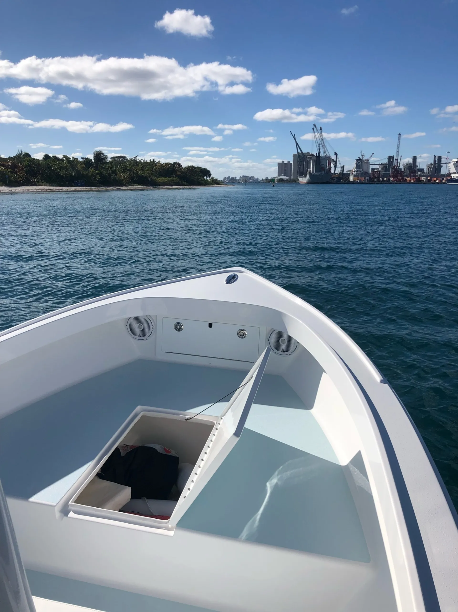 Private boat charter with USCG licensed captain 