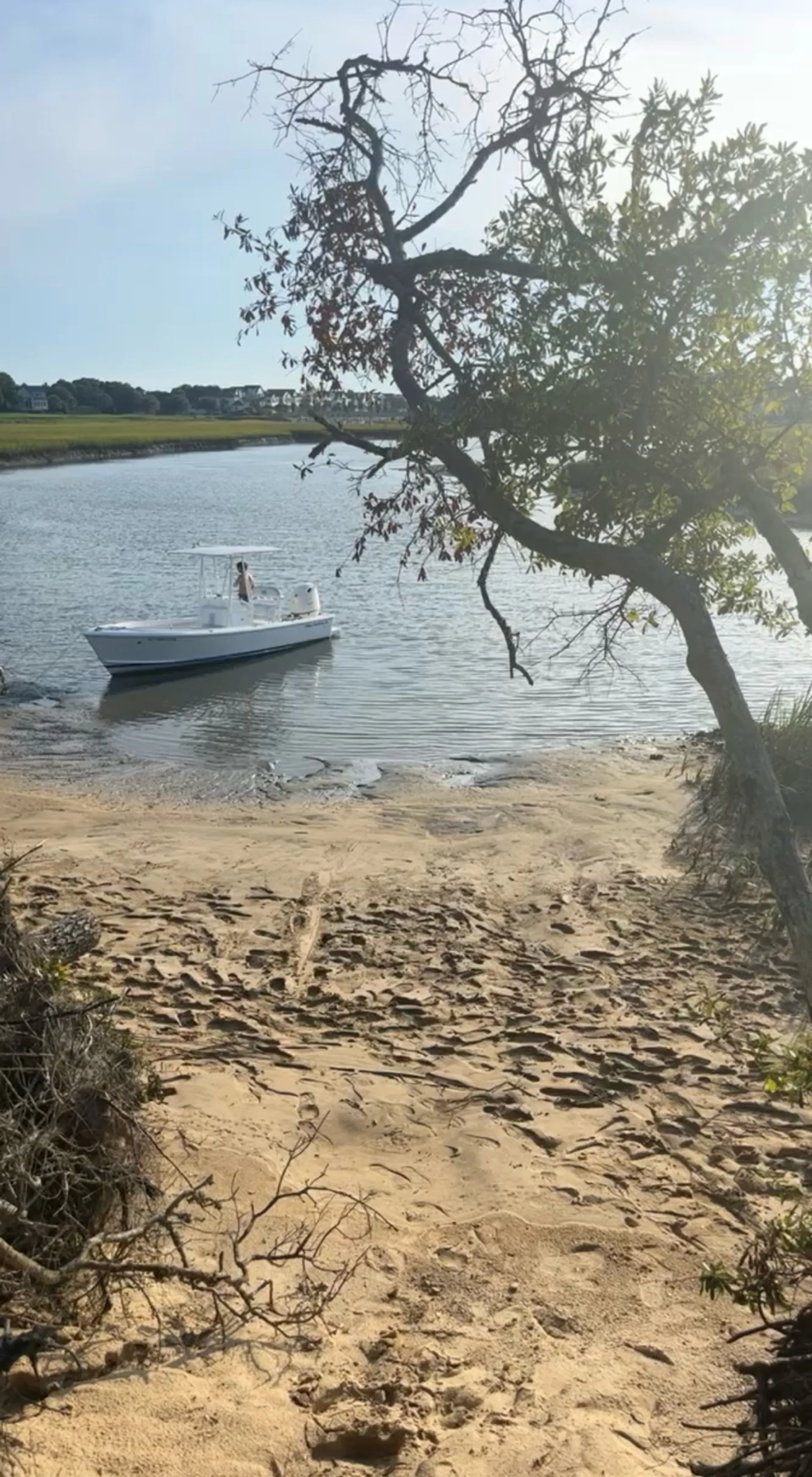 Private boat charter with USCG licensed captain 
