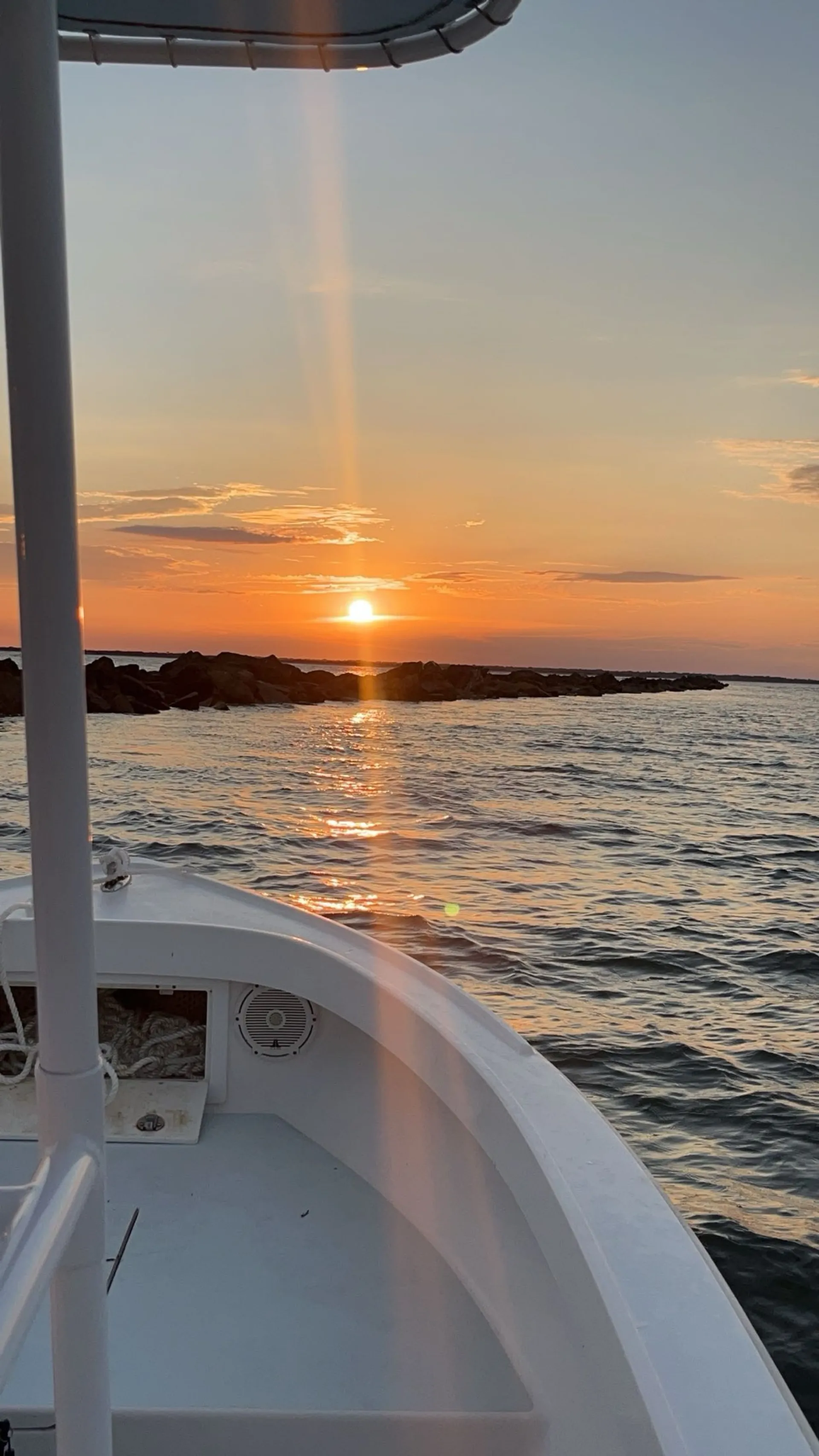 Private boat charter with USCG licensed captain 