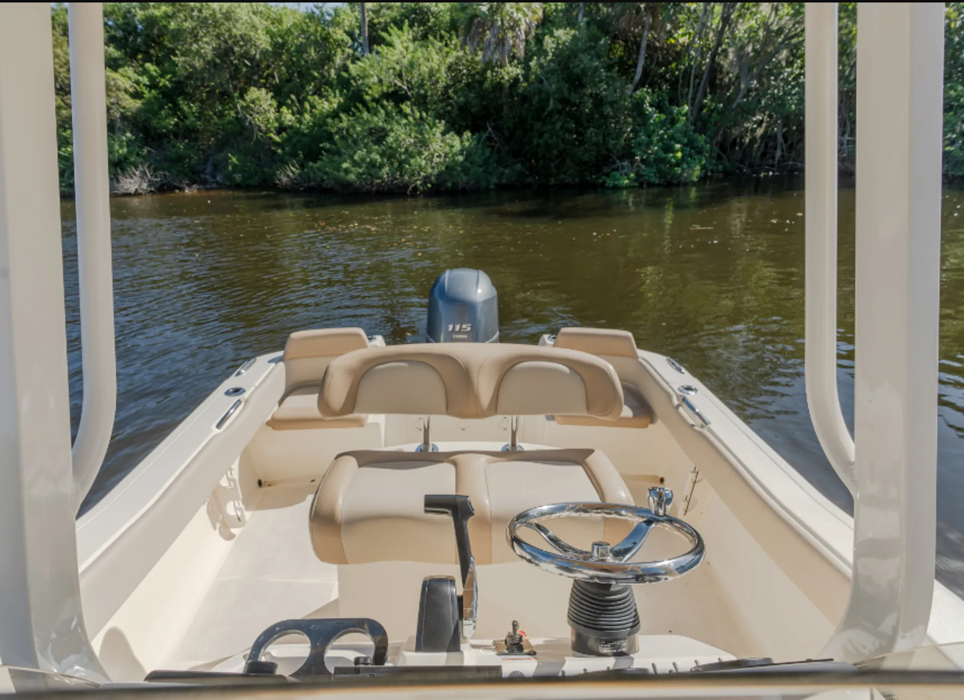 Scout 195 Sportfish JS420 in West Palm Beach, FL — photo 5
