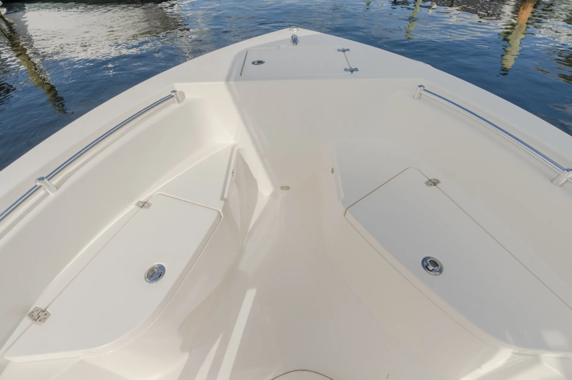 Cobia 201 CC JS204 in West Palm Beach, FL — photo 3