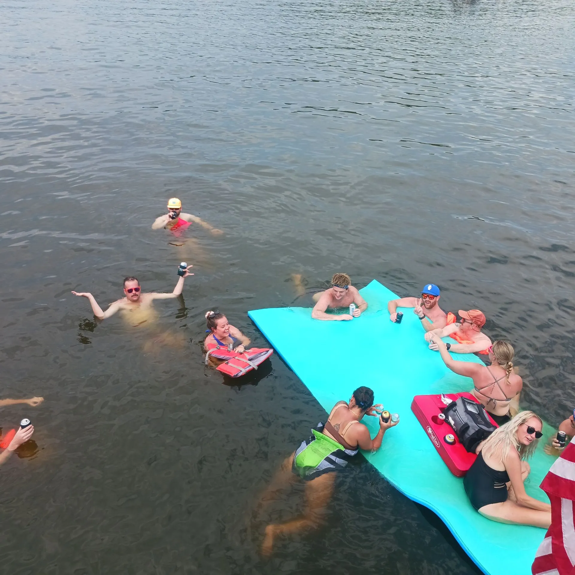 Classic cruiser - 37 feet of  spacious double cabin, USCG Captained