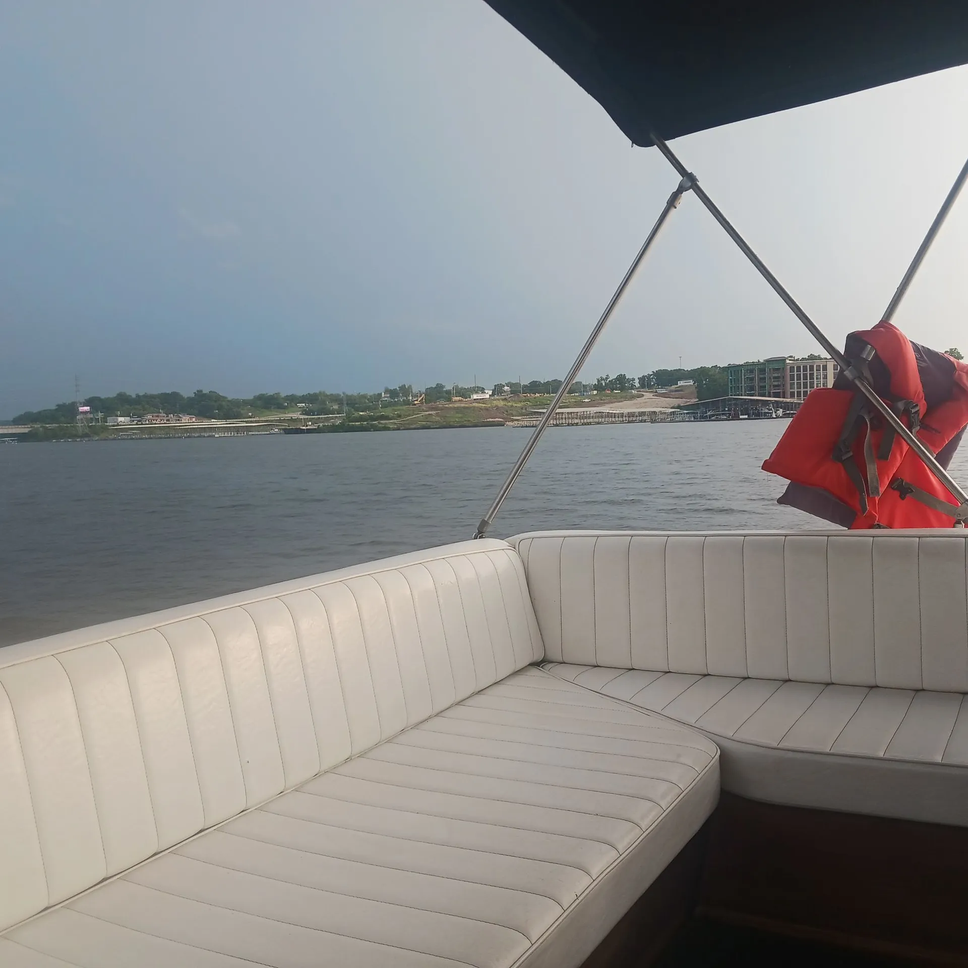 Classic cruiser - 37 feet of  spacious double cabin, USCG Captained