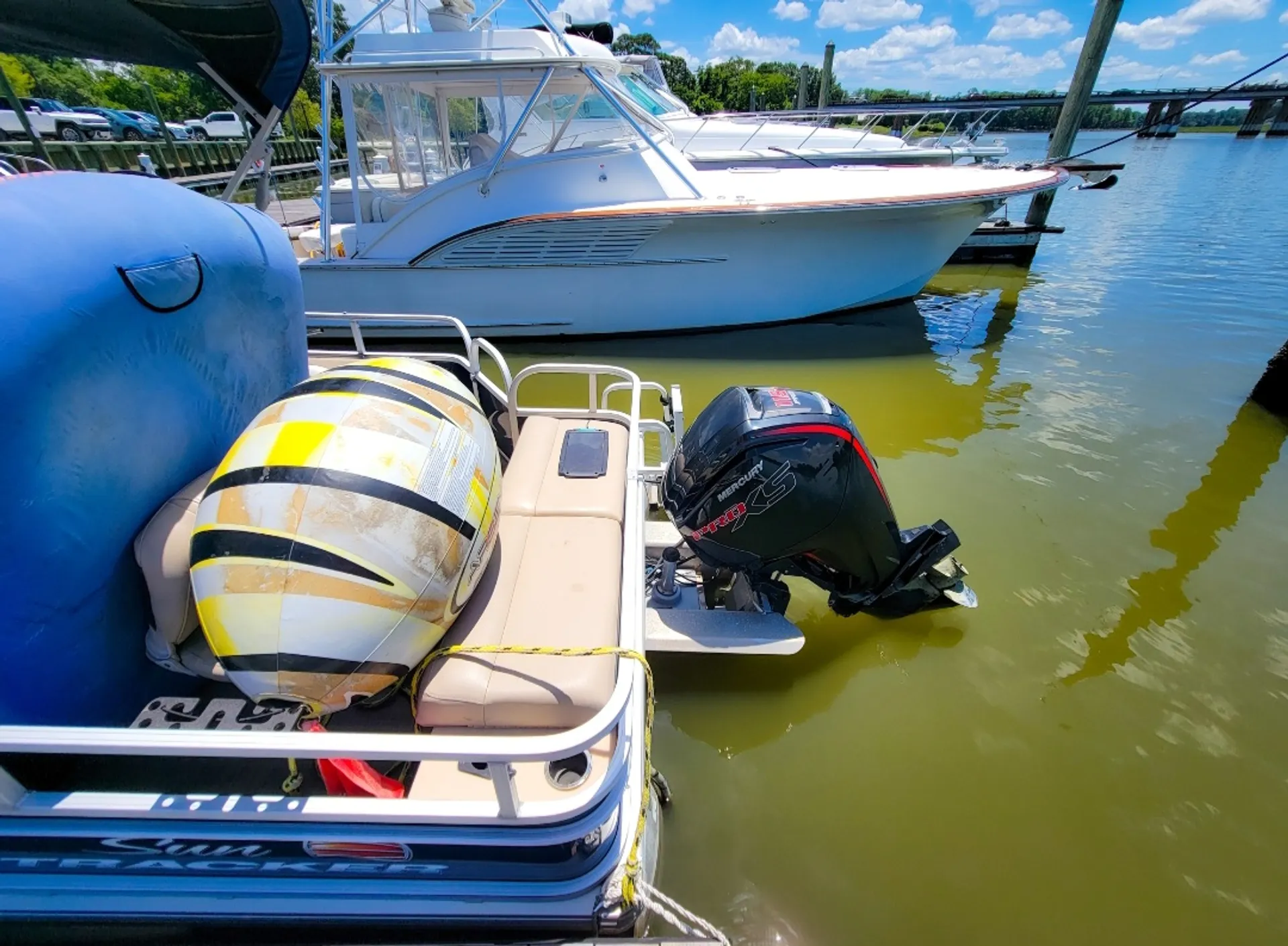 SUN TRACKER SPORTFISH 22 DLX in Suffolk, VA — photo 6