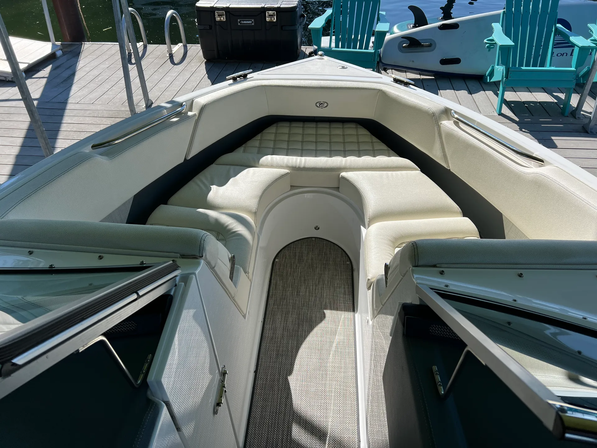 Cruise or Surf on this like new Cobalt R3