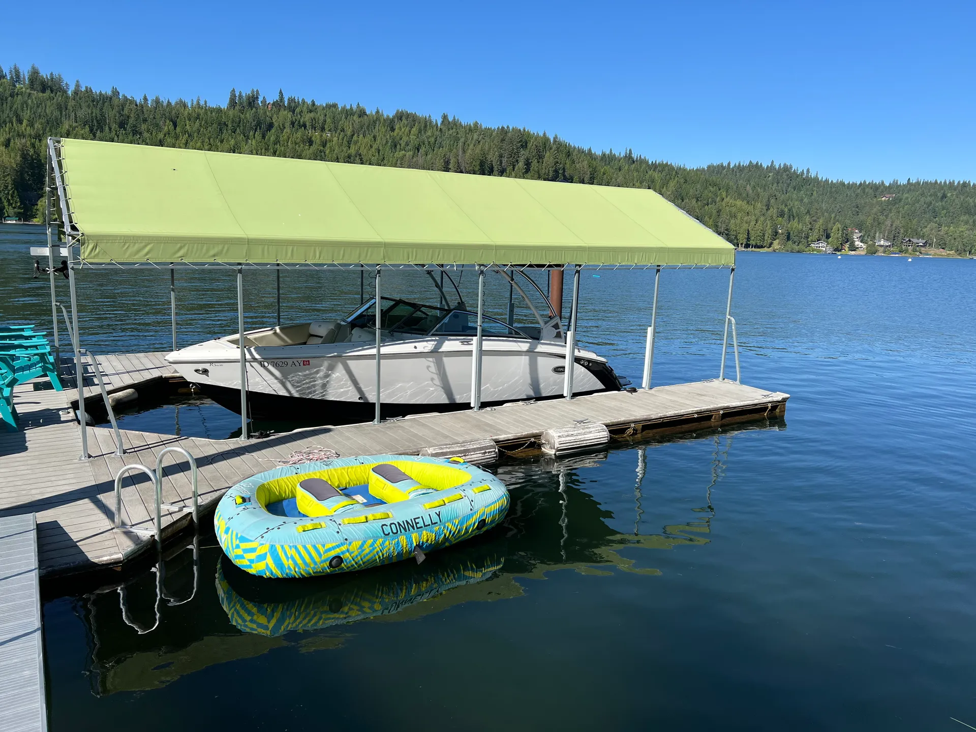 Cruise or Surf on this like new Cobalt R3