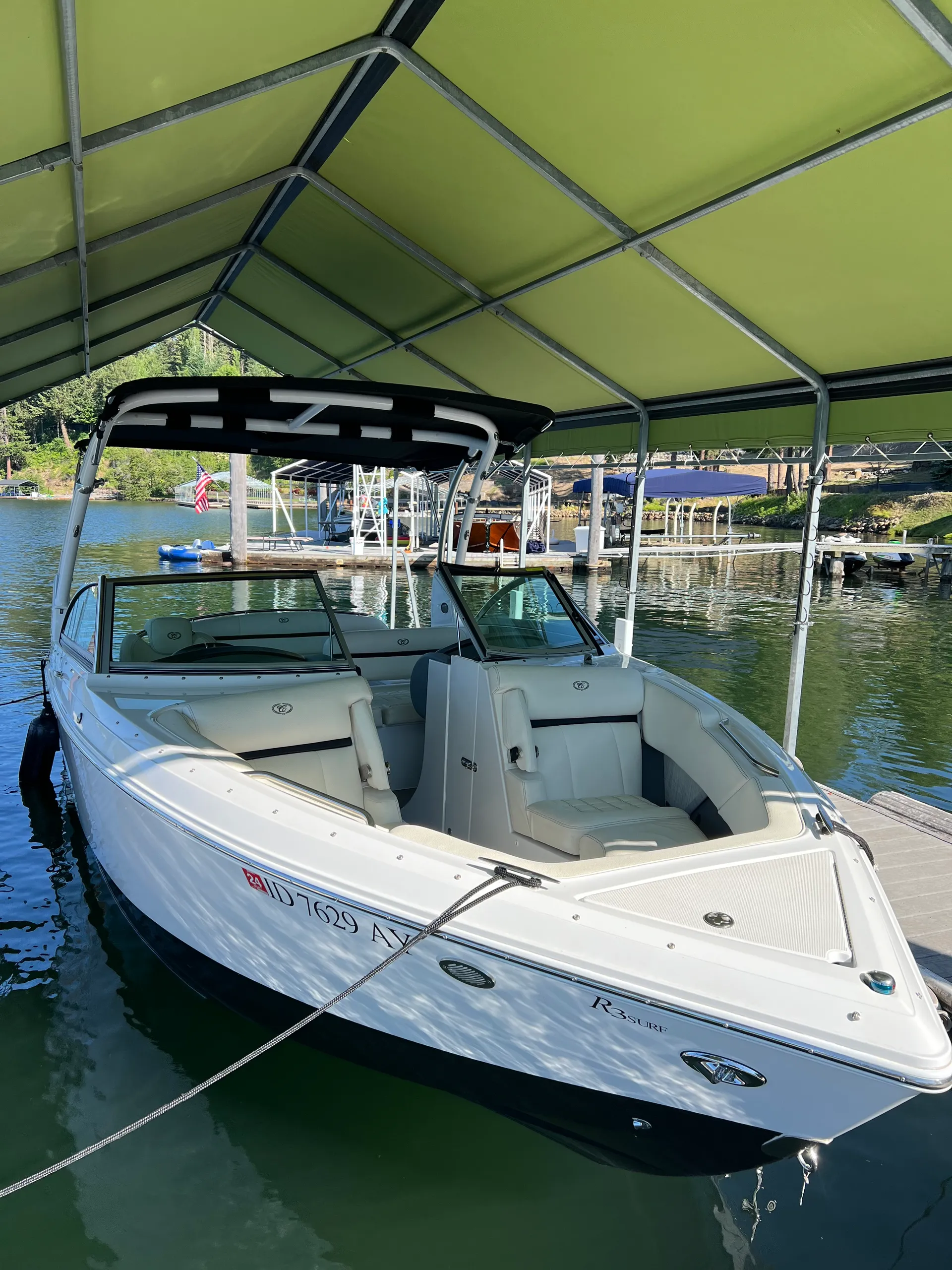 Cruise or Surf on this like new Cobalt R3