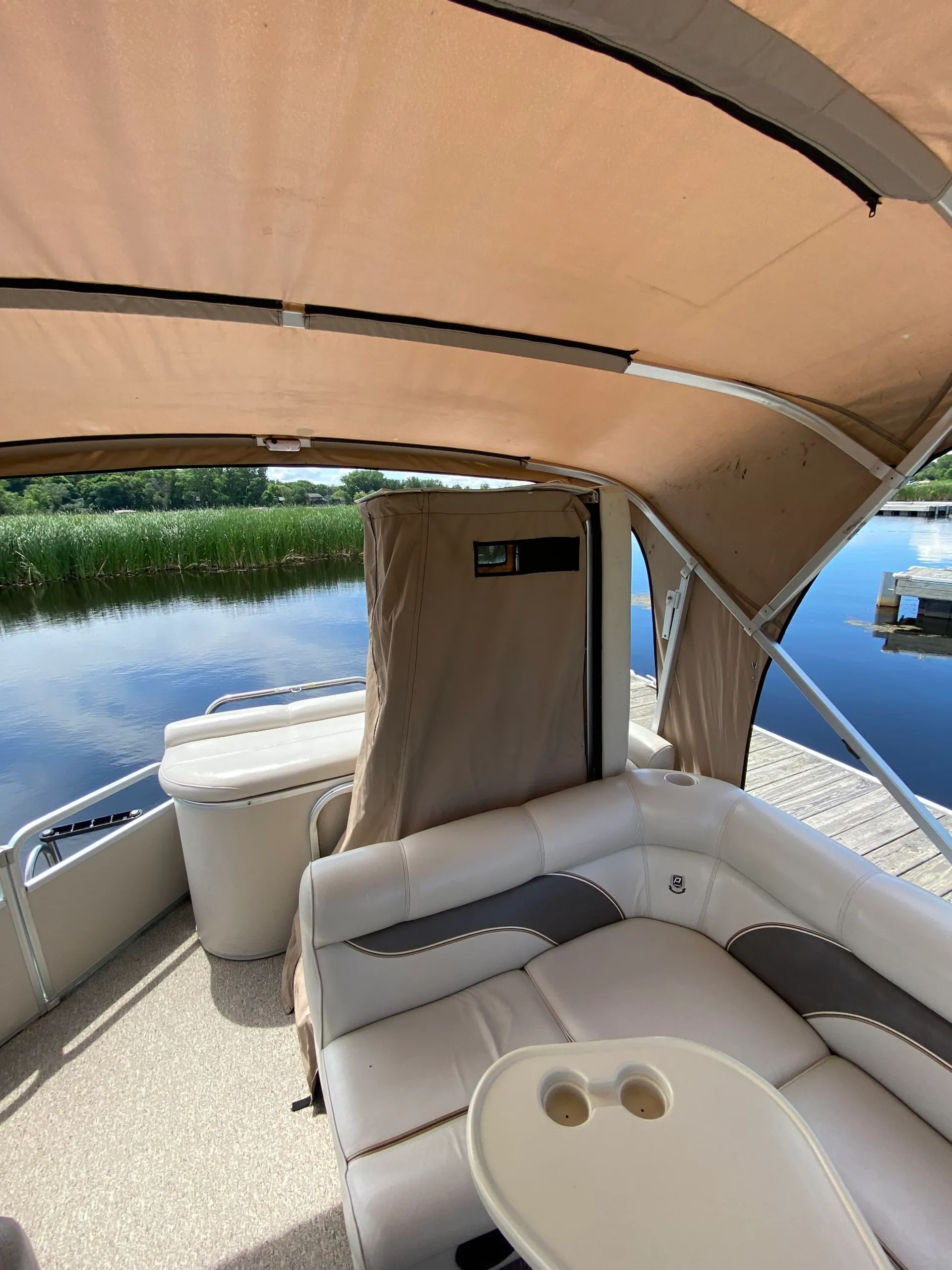 12 PASSENGER LUXURY PREMIER PONTOON ON LAKE MINNETONKA 