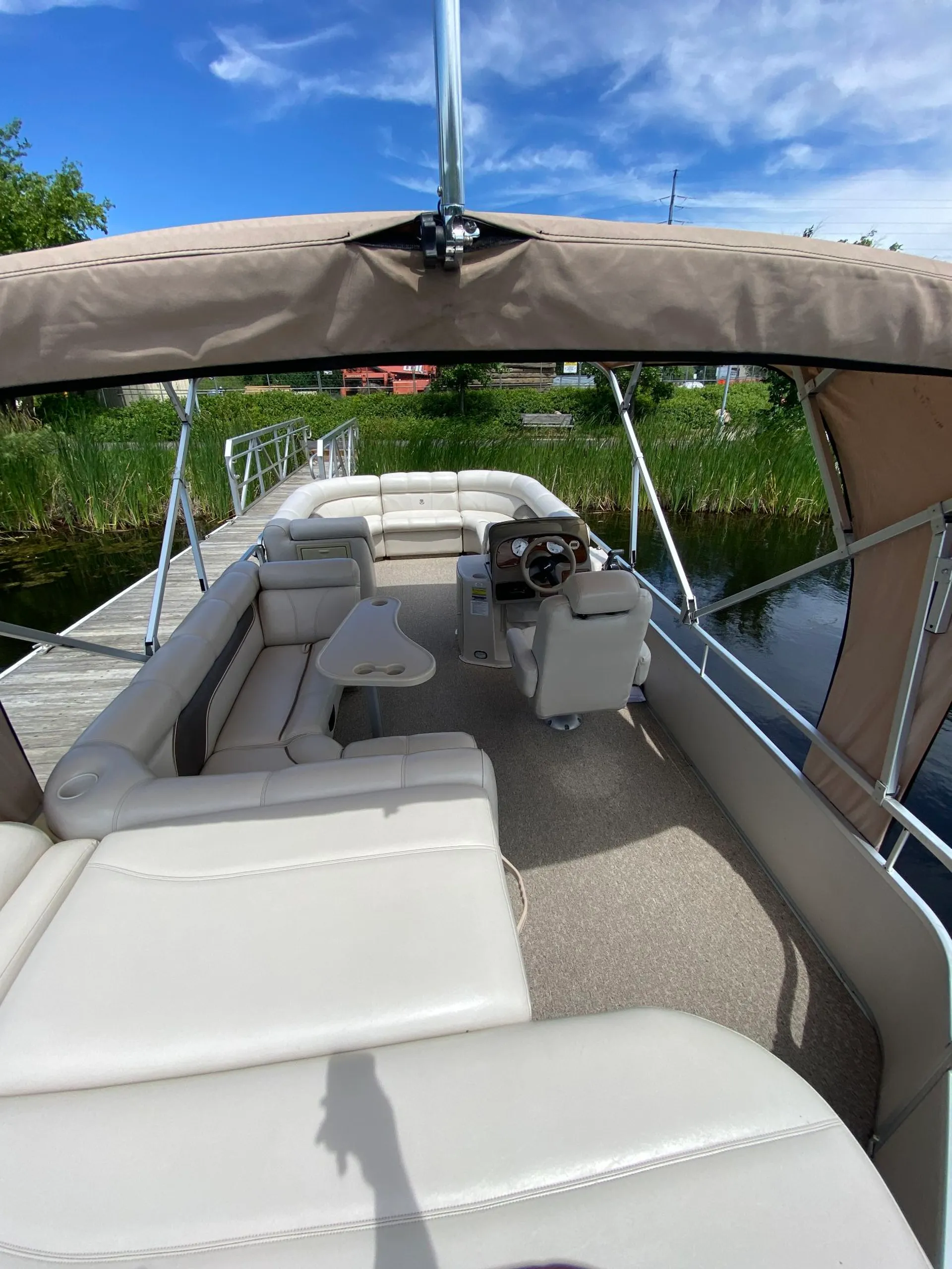 12 PASSENGER LUXURY PREMIER PONTOON ON LAKE MINNETONKA 