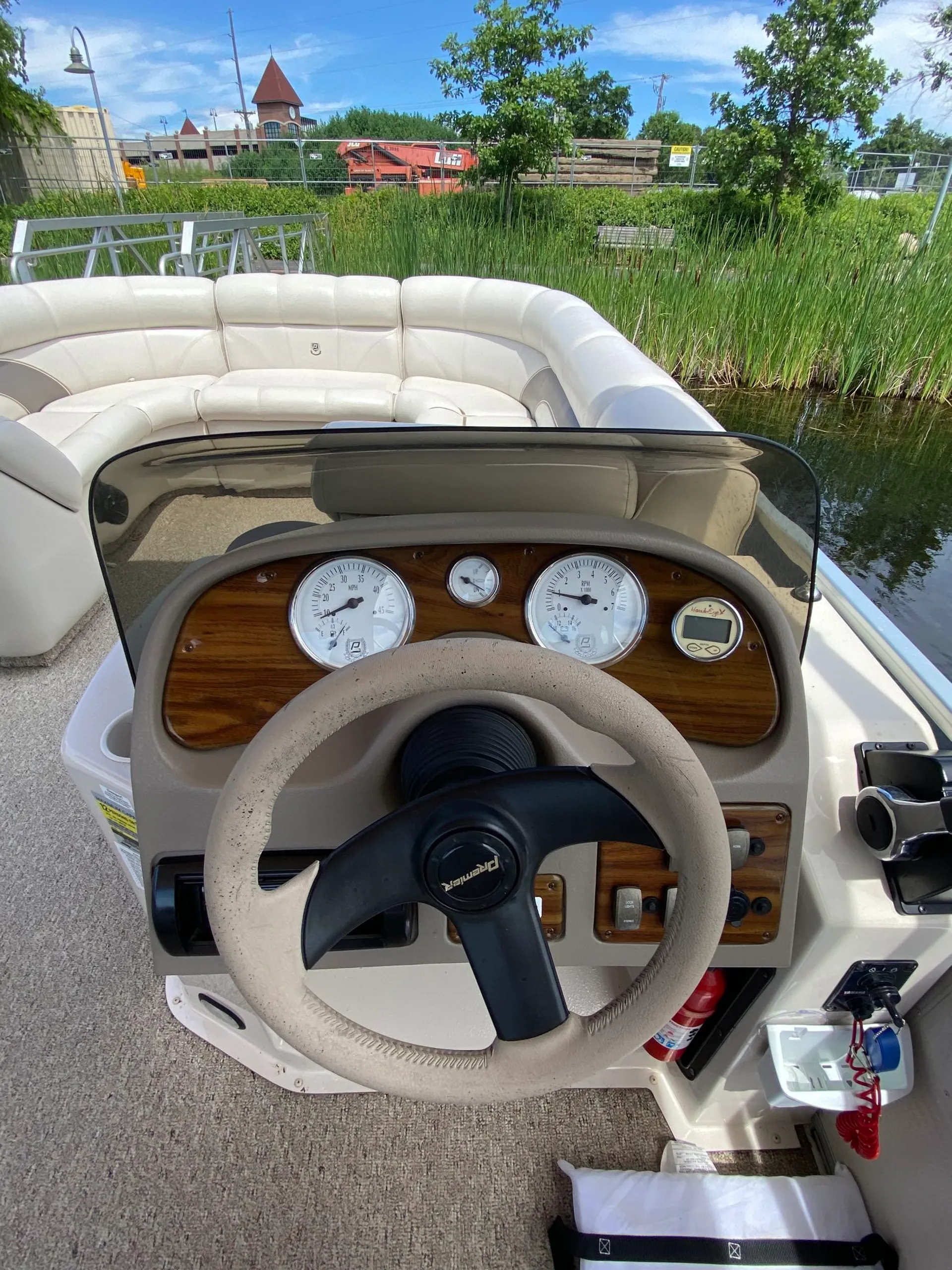 12 PASSENGER LUXURY PREMIER PONTOON ON LAKE MINNETONKA 