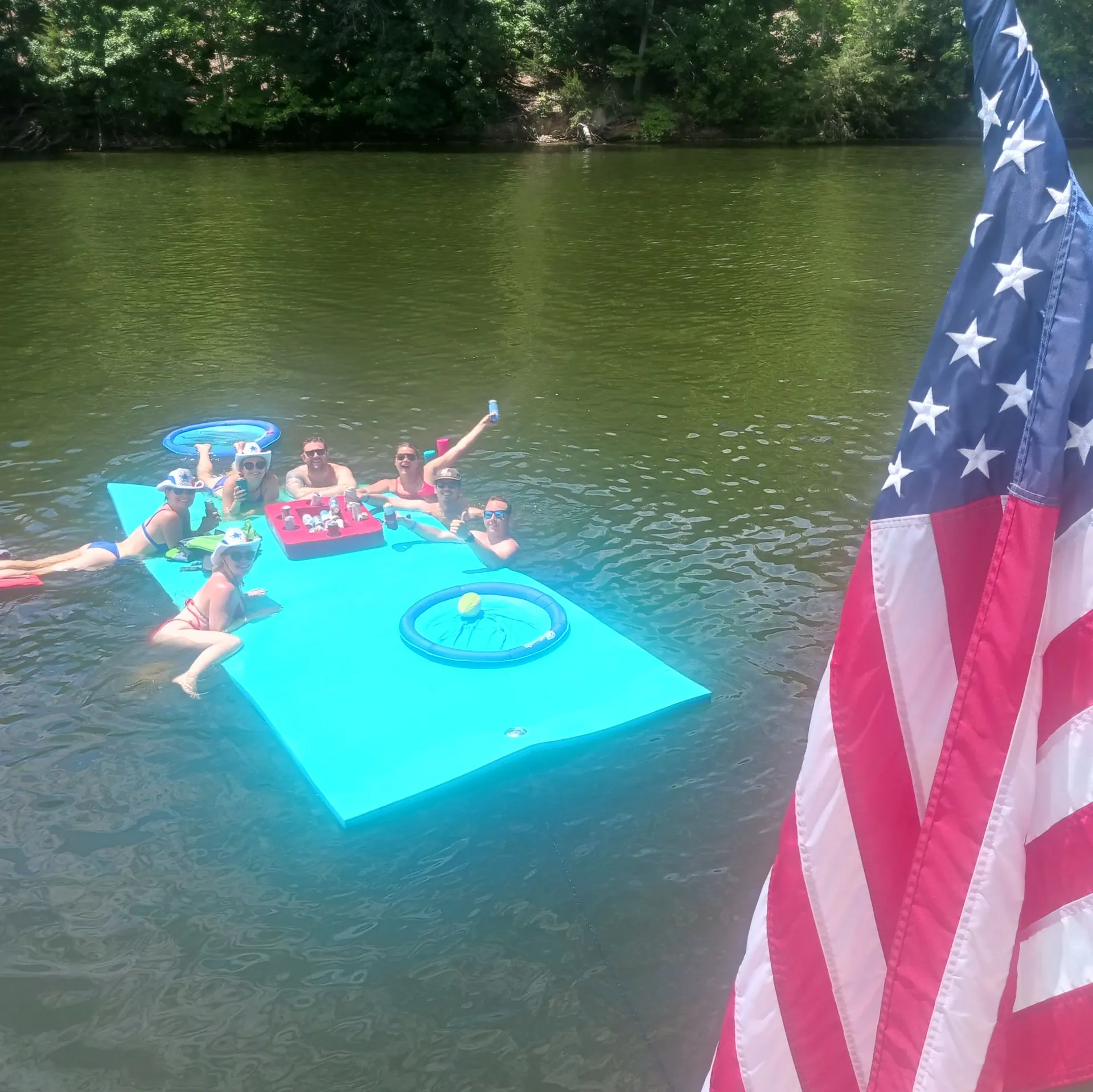 Classic cruiser - 37 feet of  spacious double cabin, USCG Captained