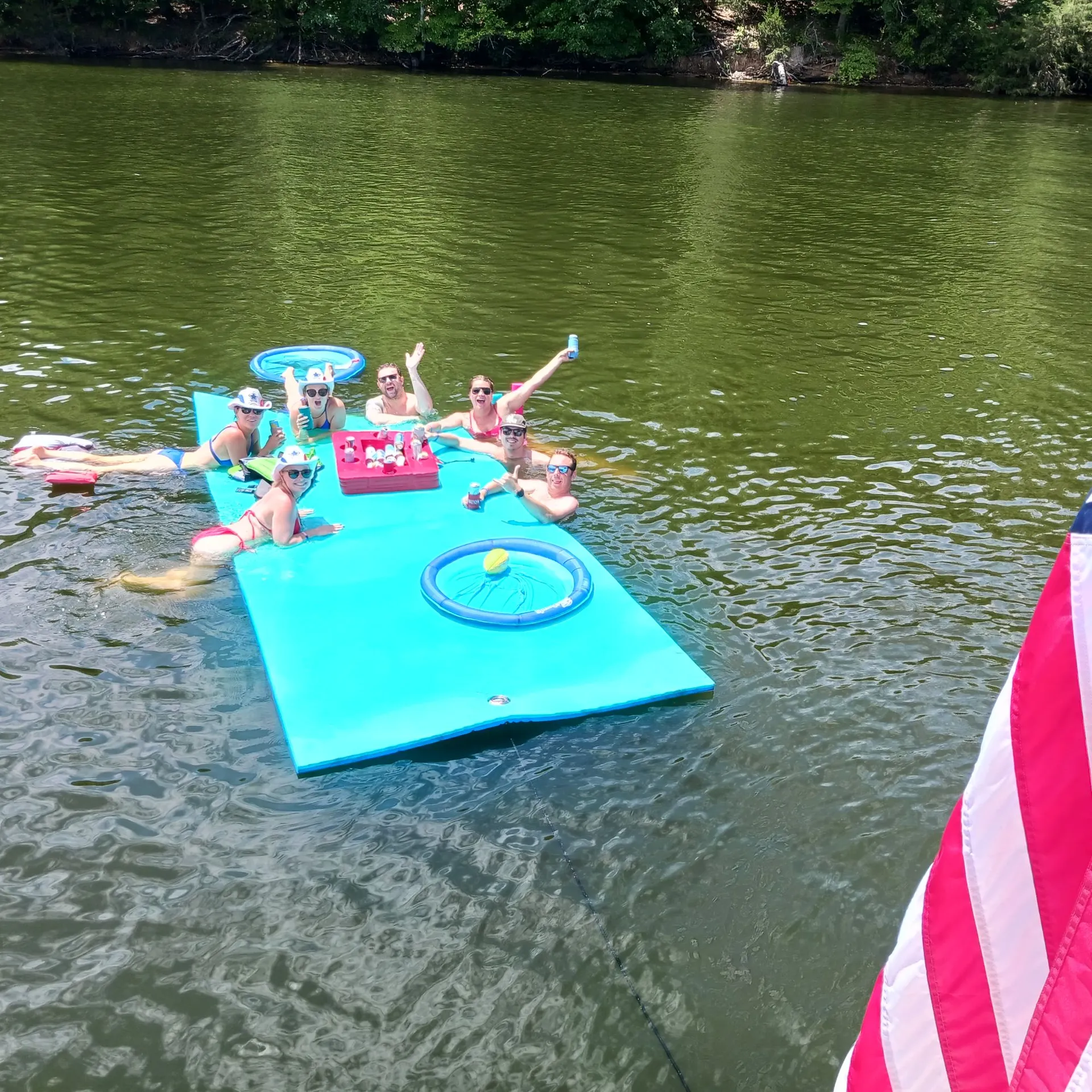 Classic cruiser - 37 feet of  spacious double cabin, USCG Captained