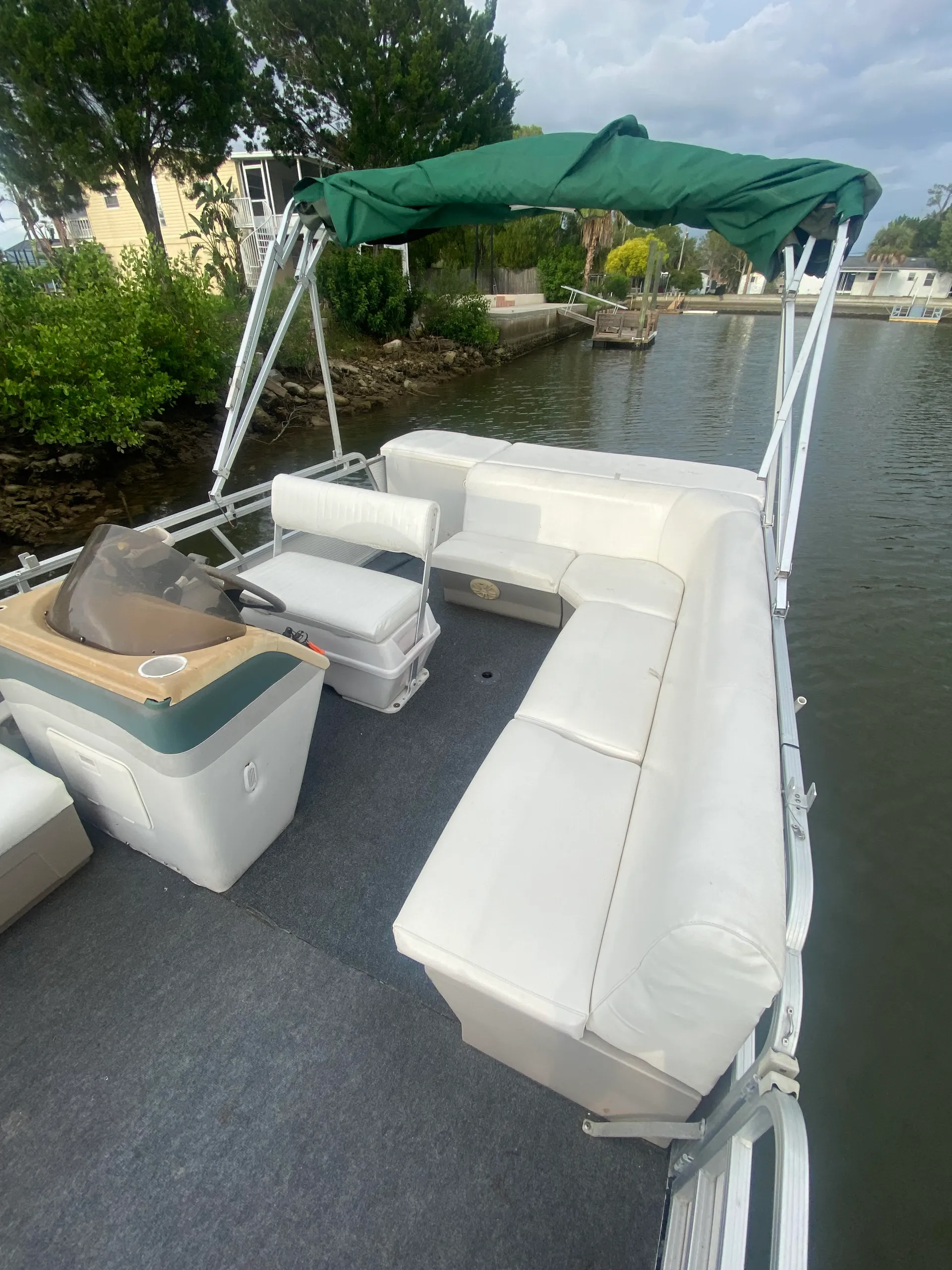 Comfortable in a 20' Pontoon - Hernando Beach Fishing and Scalloping
