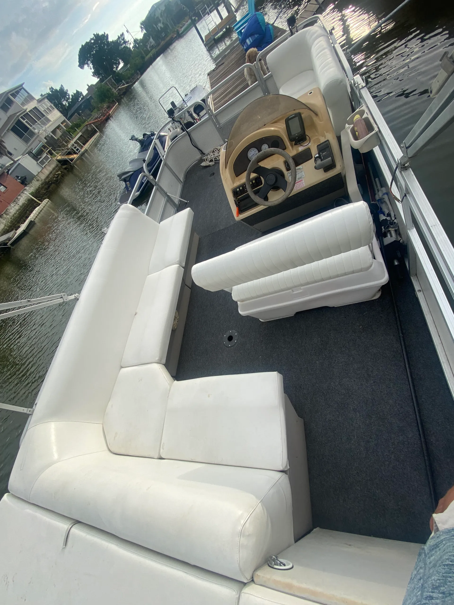 Comfortable in a 20' Pontoon - Hernando Beach Fishing and Scalloping