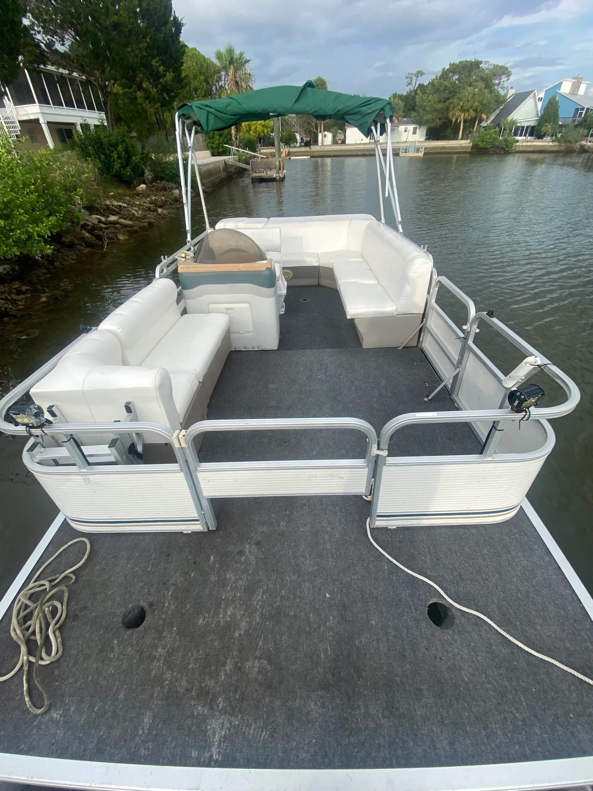 Comfortable in a 20' Pontoon - Hernando Beach Fishing and Scalloping