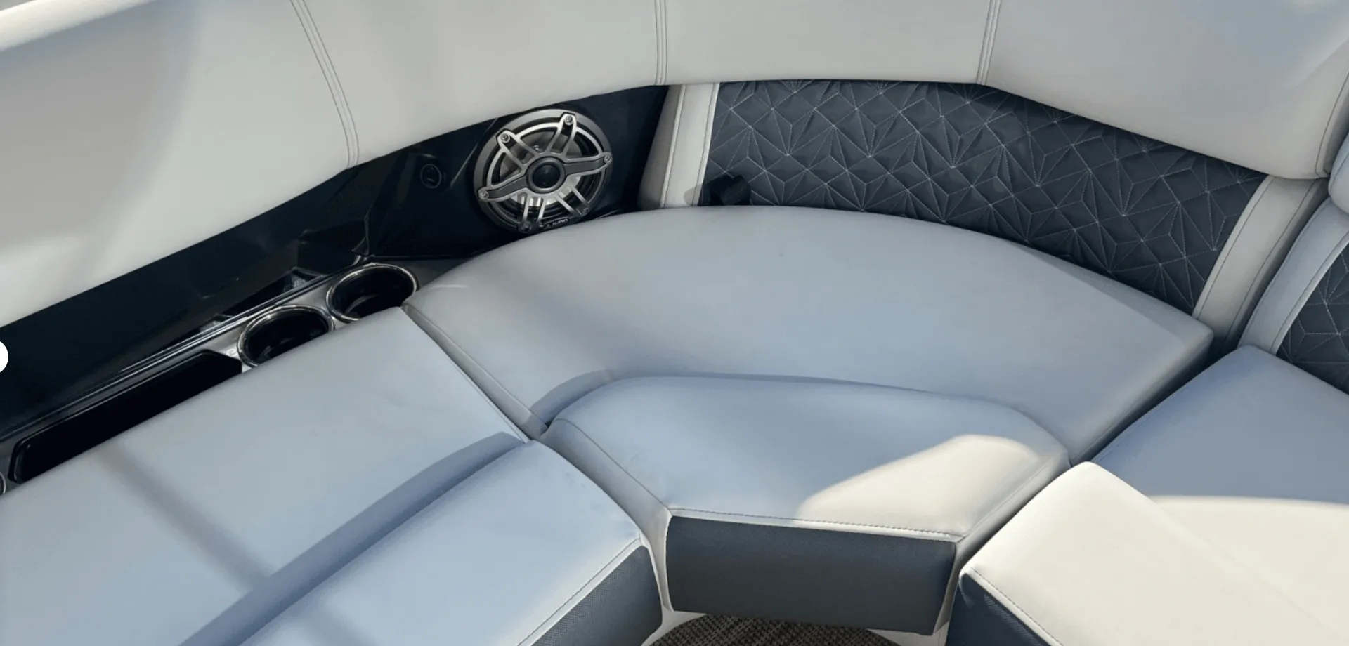 2024 Harris Grand Mariner – Unforgettable Lake Travis Days