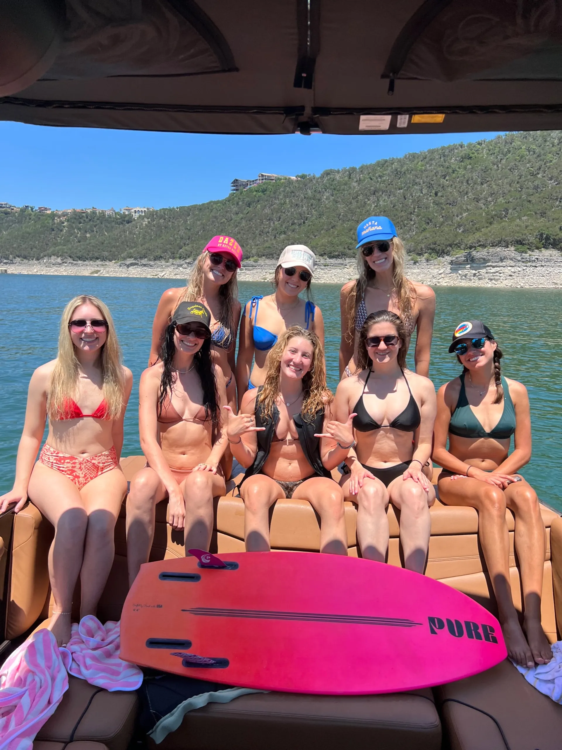 PRIVATE SURF BOAT RENTAL - LAKE AUSTIN