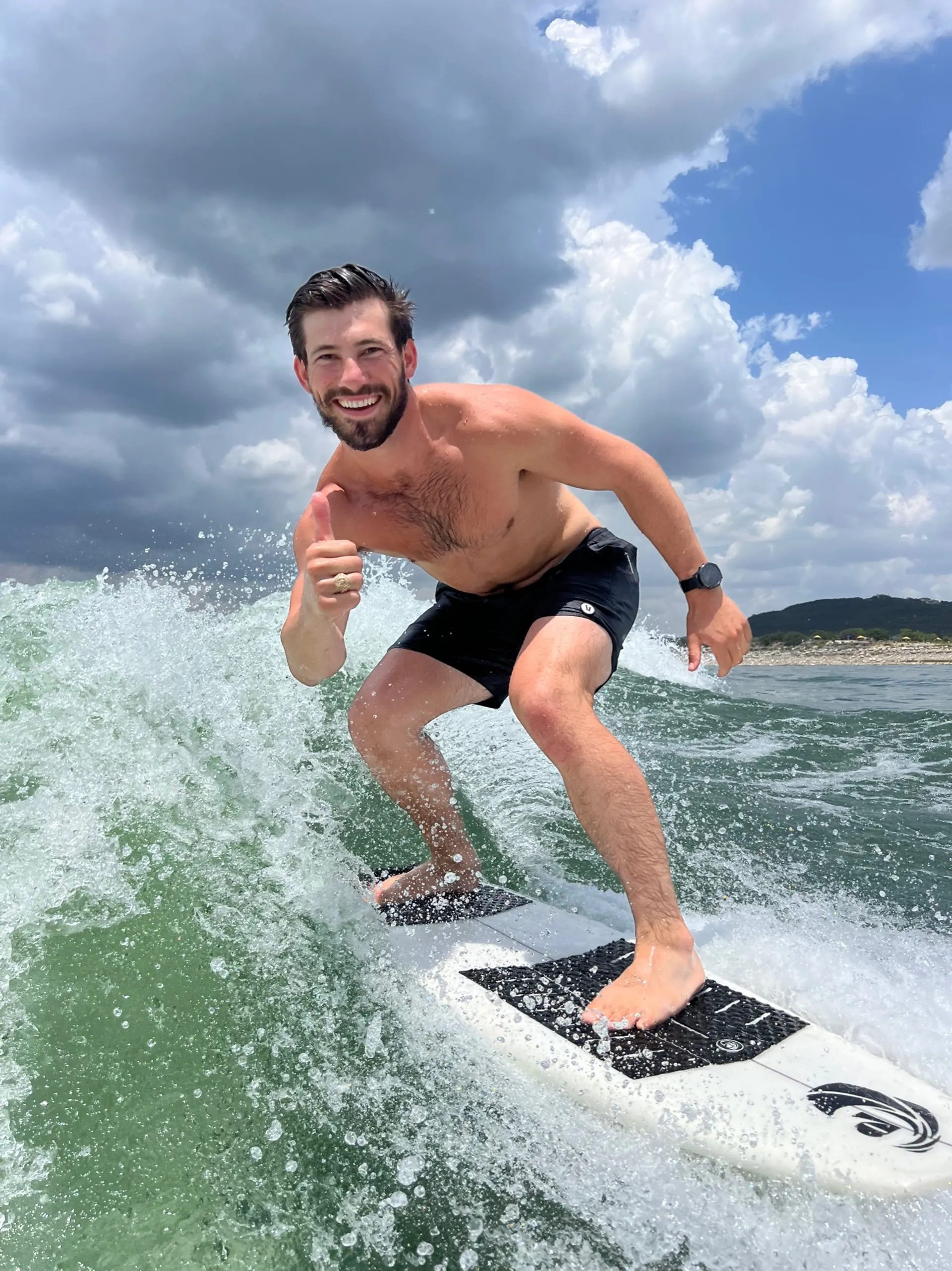 PRIVATE SURF BOAT RENTAL - LAKE AUSTIN