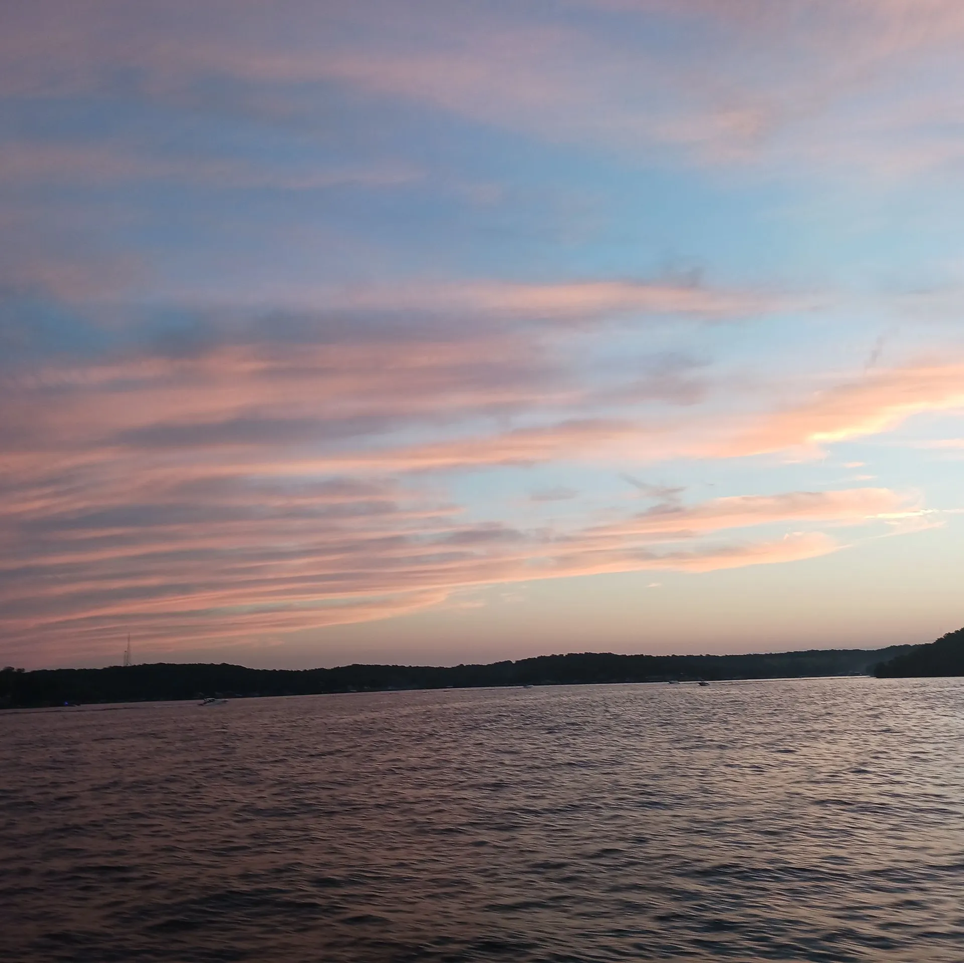 Classic cruiser - 37 feet of  spacious double cabin, USCG Captained