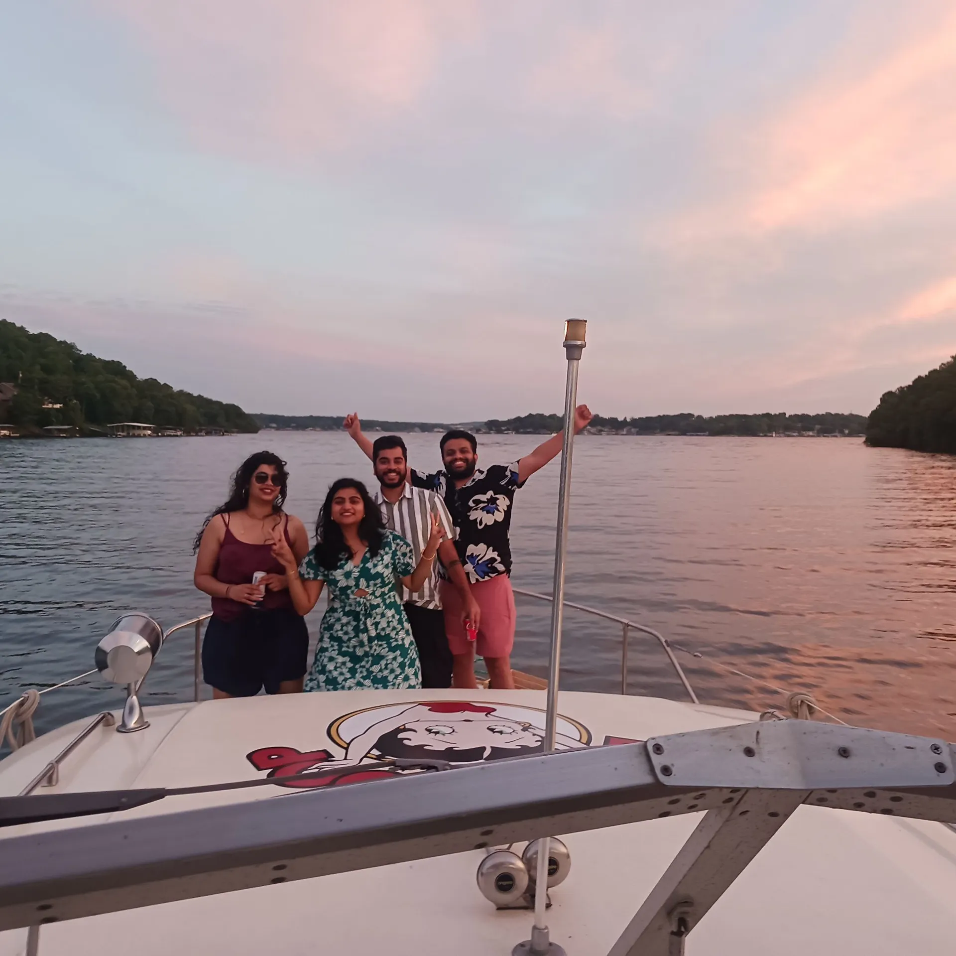 Classic cruiser - 37 feet of  spacious double cabin, USCG Captained