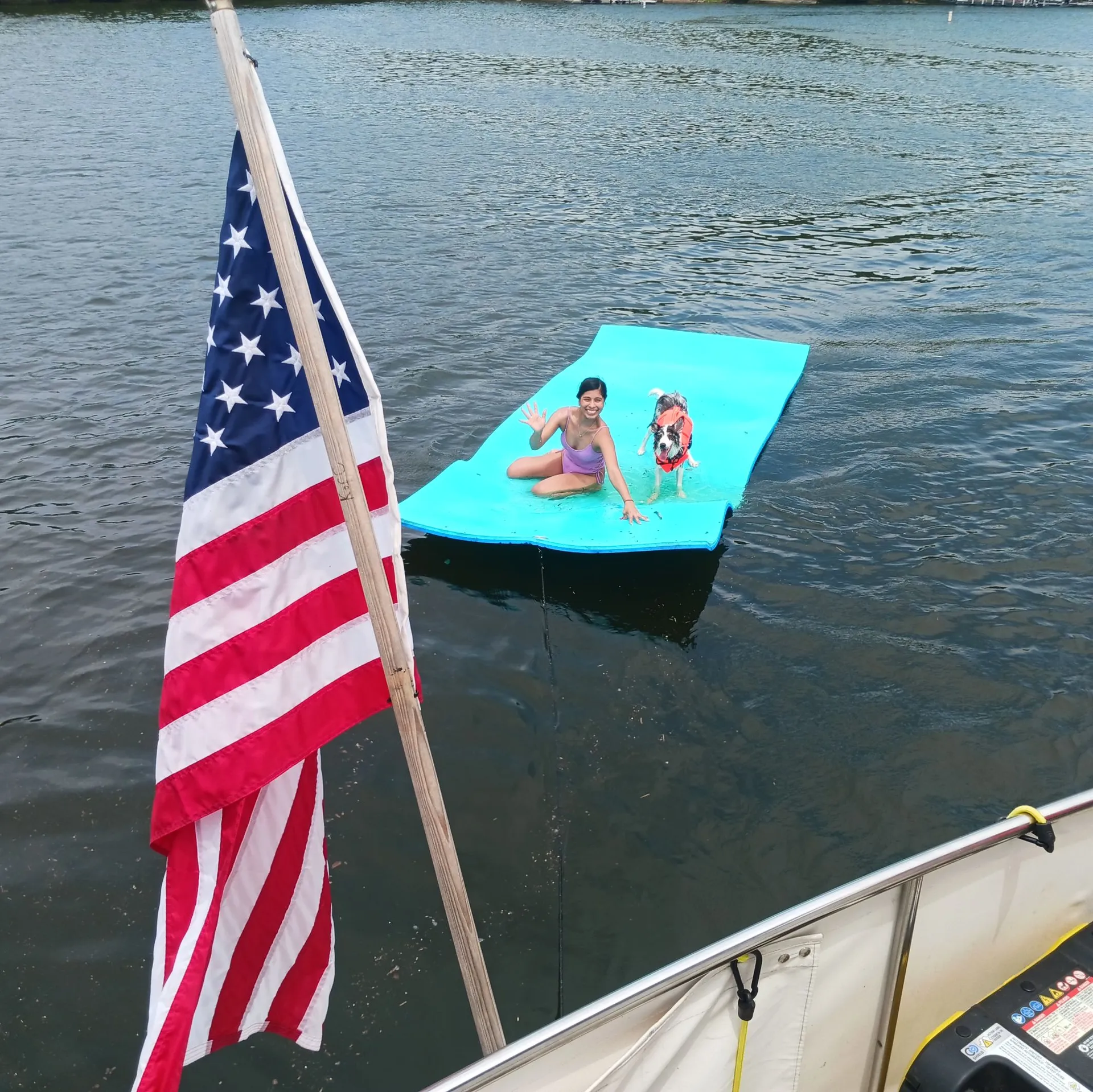 Classic cruiser - 37 feet of  spacious double cabin, USCG Captained