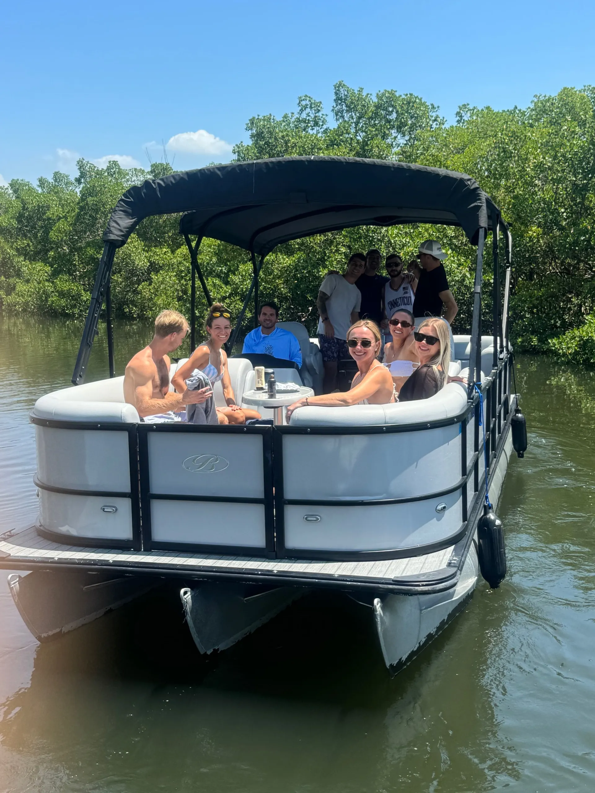 Bentley Legacy Navigator 24 Feet 250hp