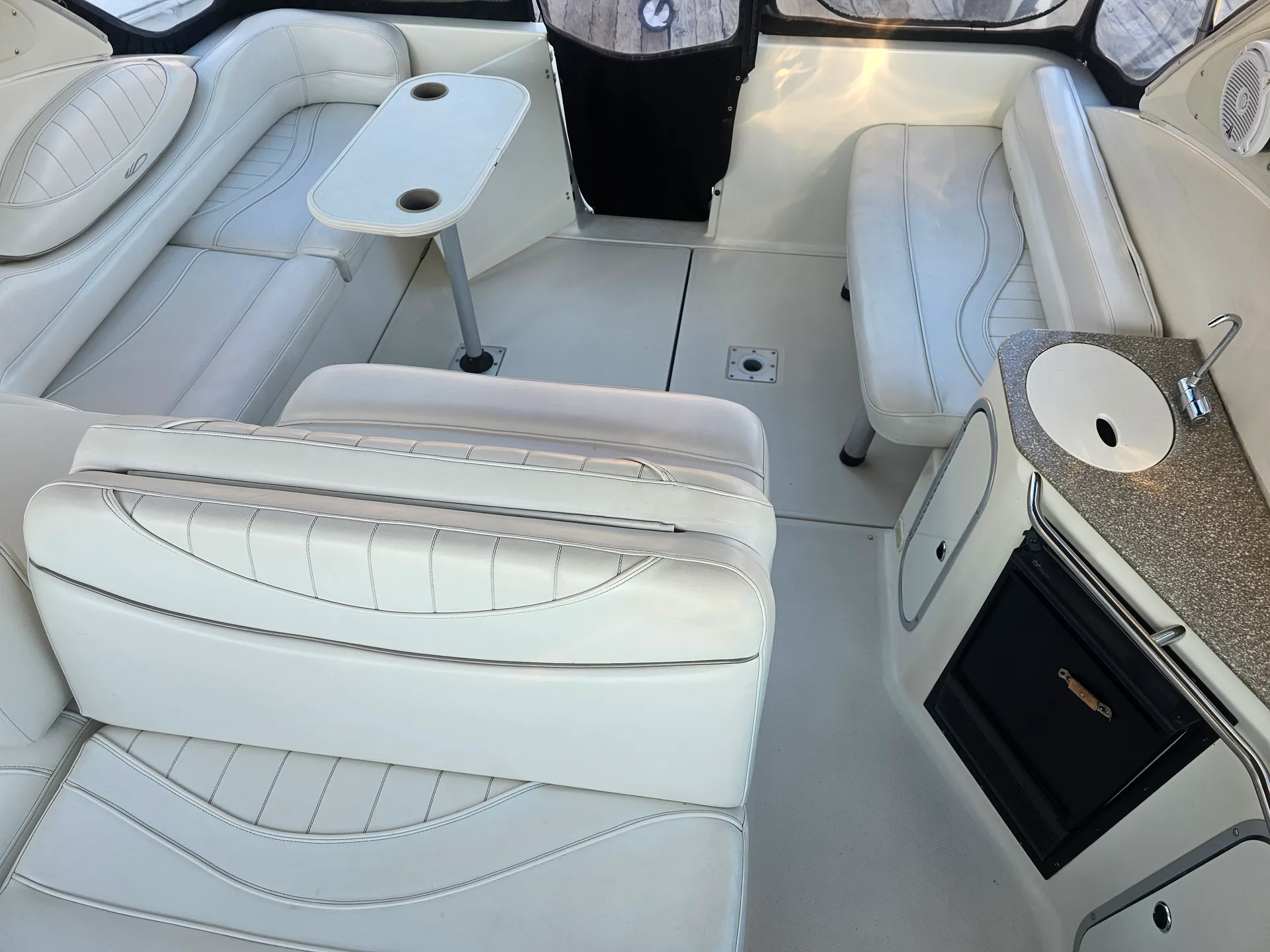 Maxum 3300 SCR in Hammond, IN — photo 5